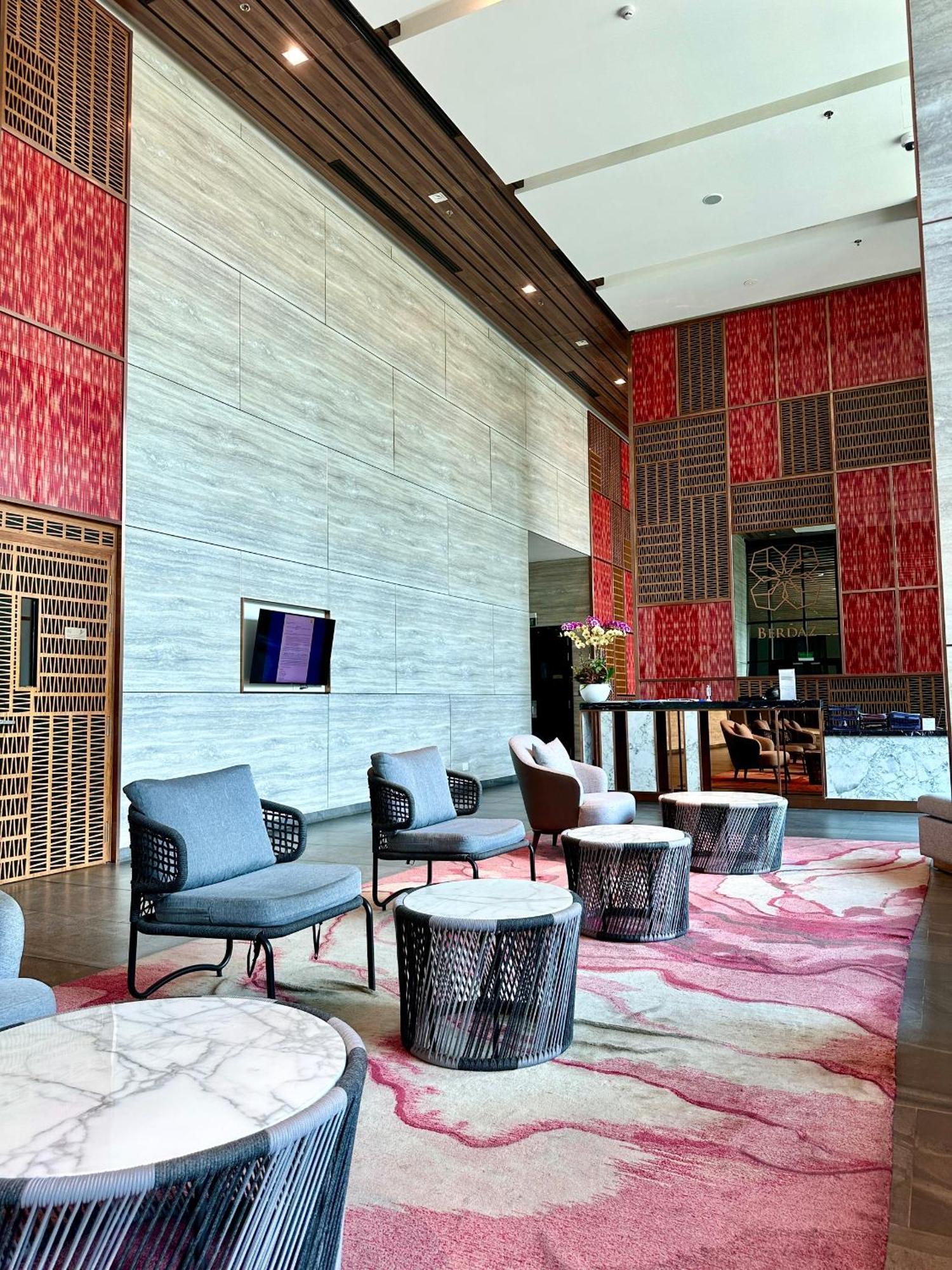 Feliz Luxurry Duplex Saigon Apartment