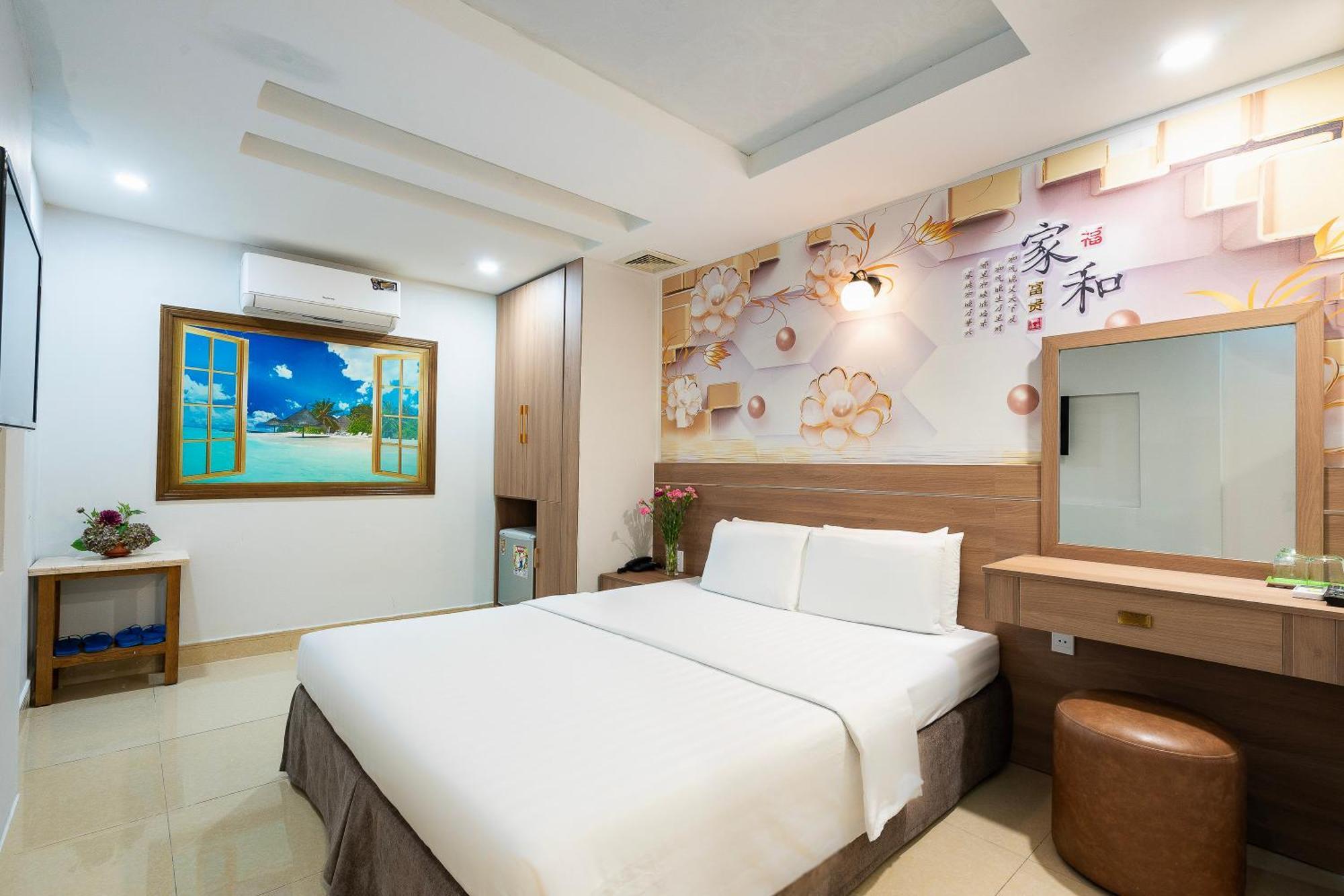 Lucky Star Nguyen Trai Q5 Hotel 3*