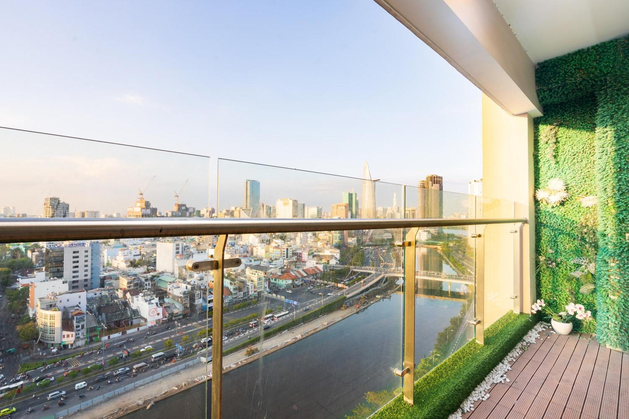 Kala Rivergate Near Ben Thanh Apartment
