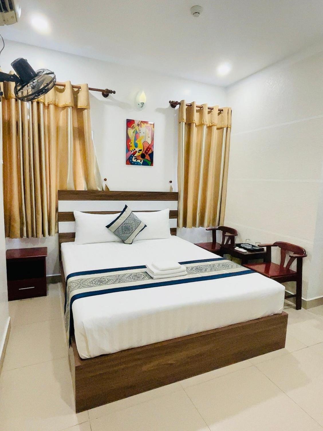 Hotel Dinh Dinh 2 Airport 2*