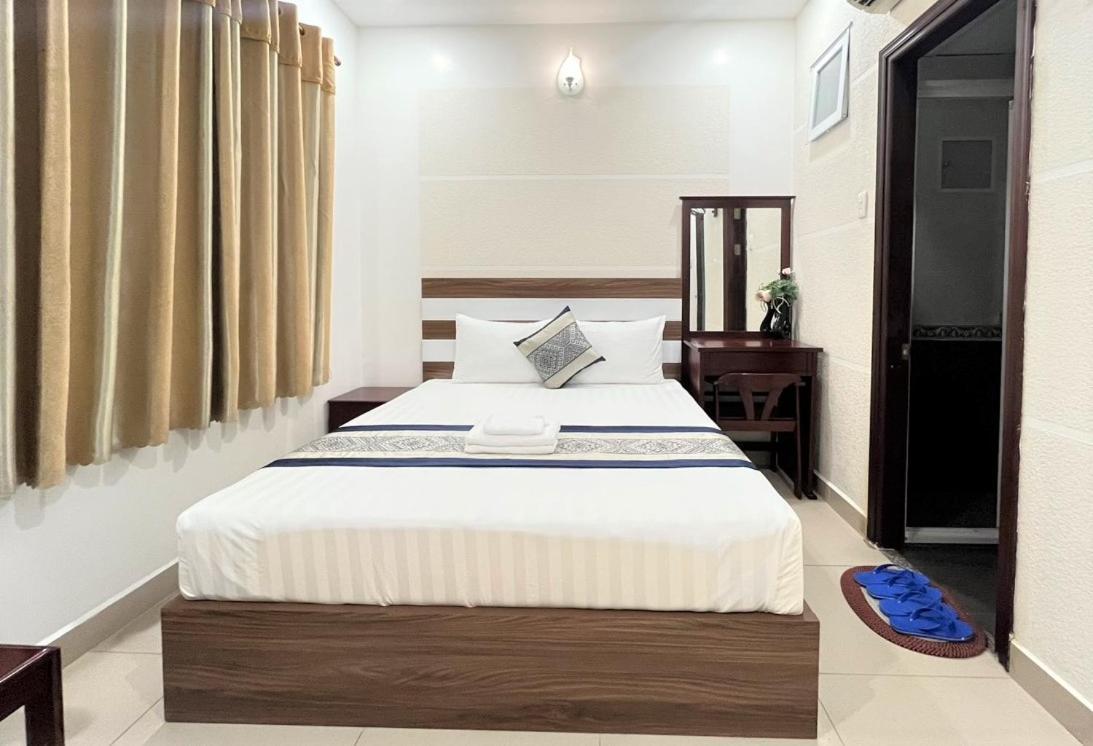 Hotel Dinh Dinh 2 Airport 2*