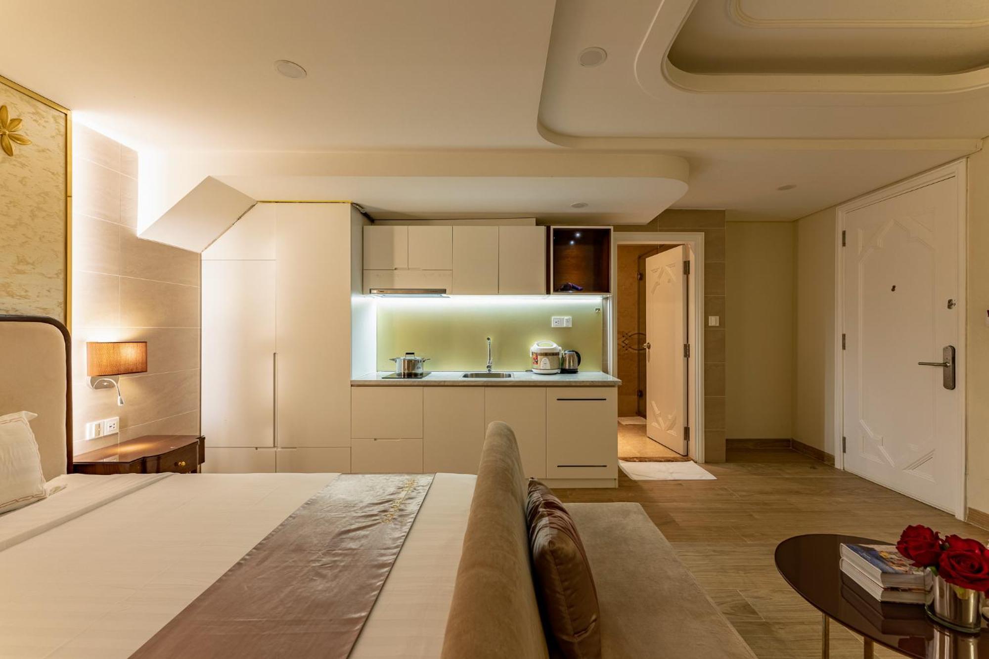 Golden Tree & Hotel Bandar Ho Chi Minh