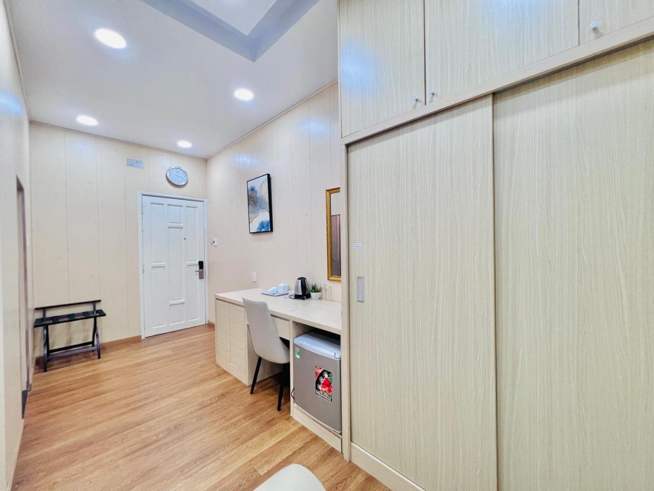Reddoorz Truc Huyen Khách sạn 2*