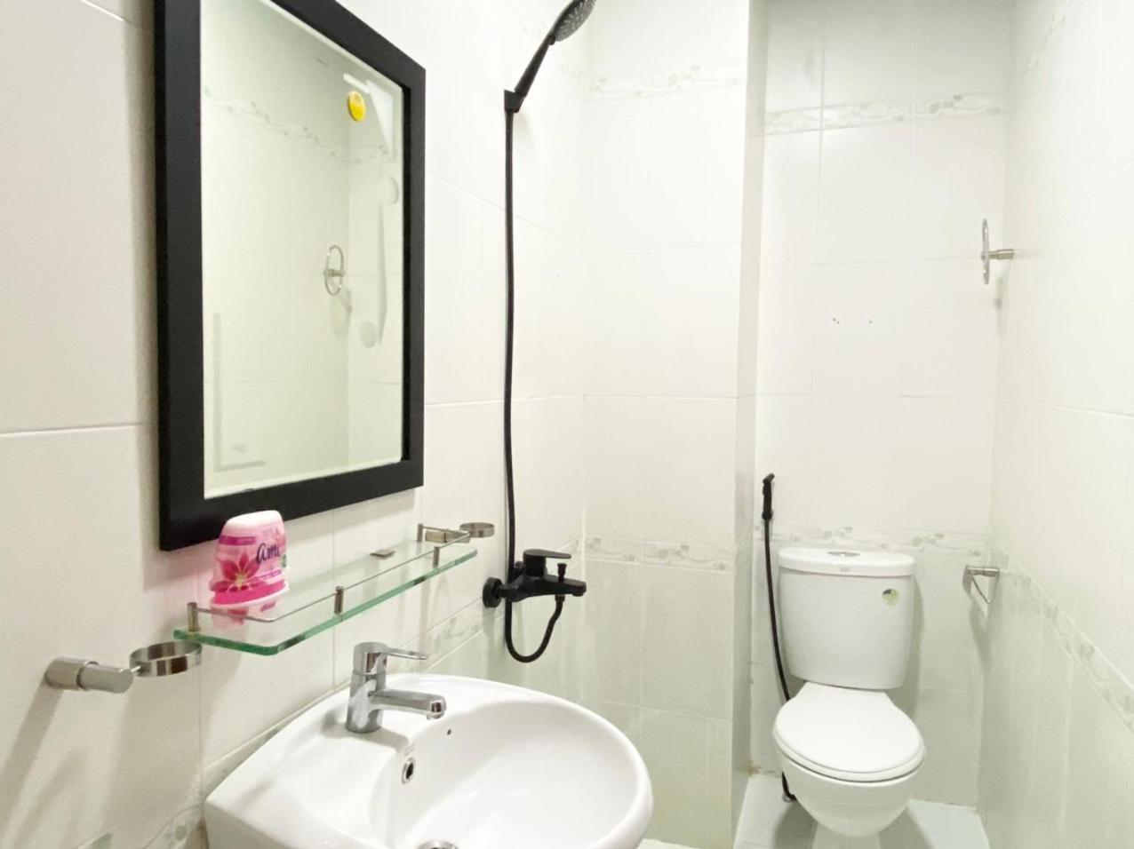 Acorn Hotel Hotel