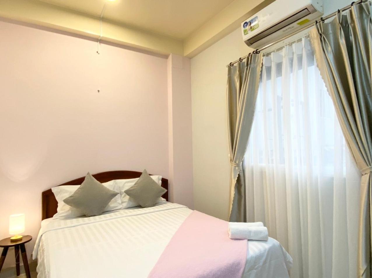Acorn Hotel Hotel