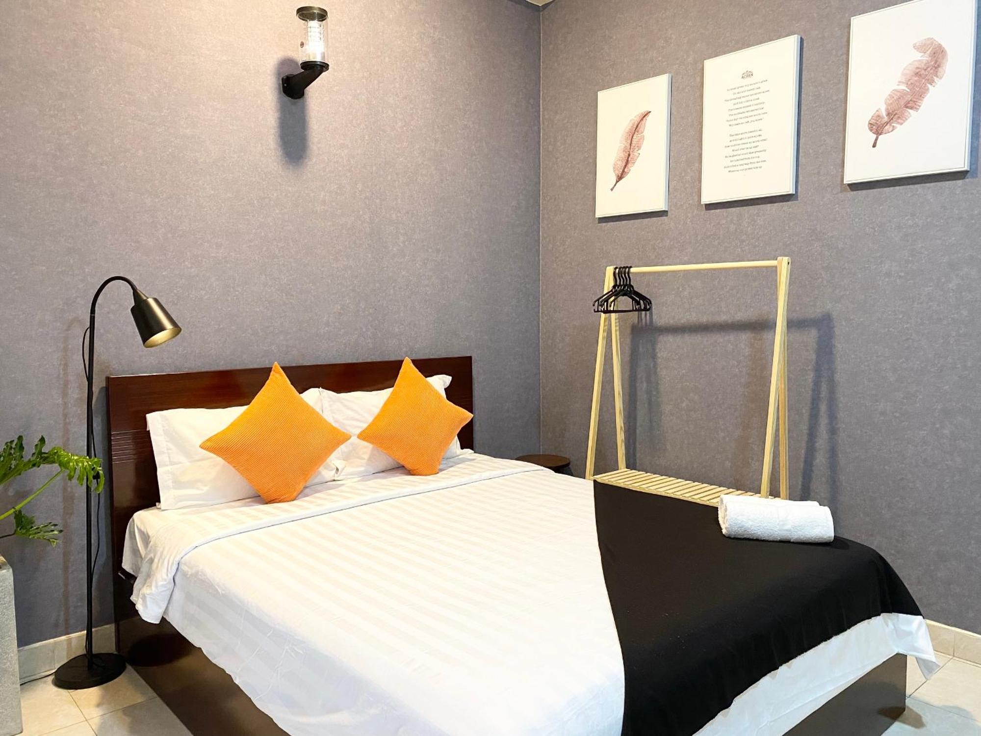 Hotel Acorn Hotel
