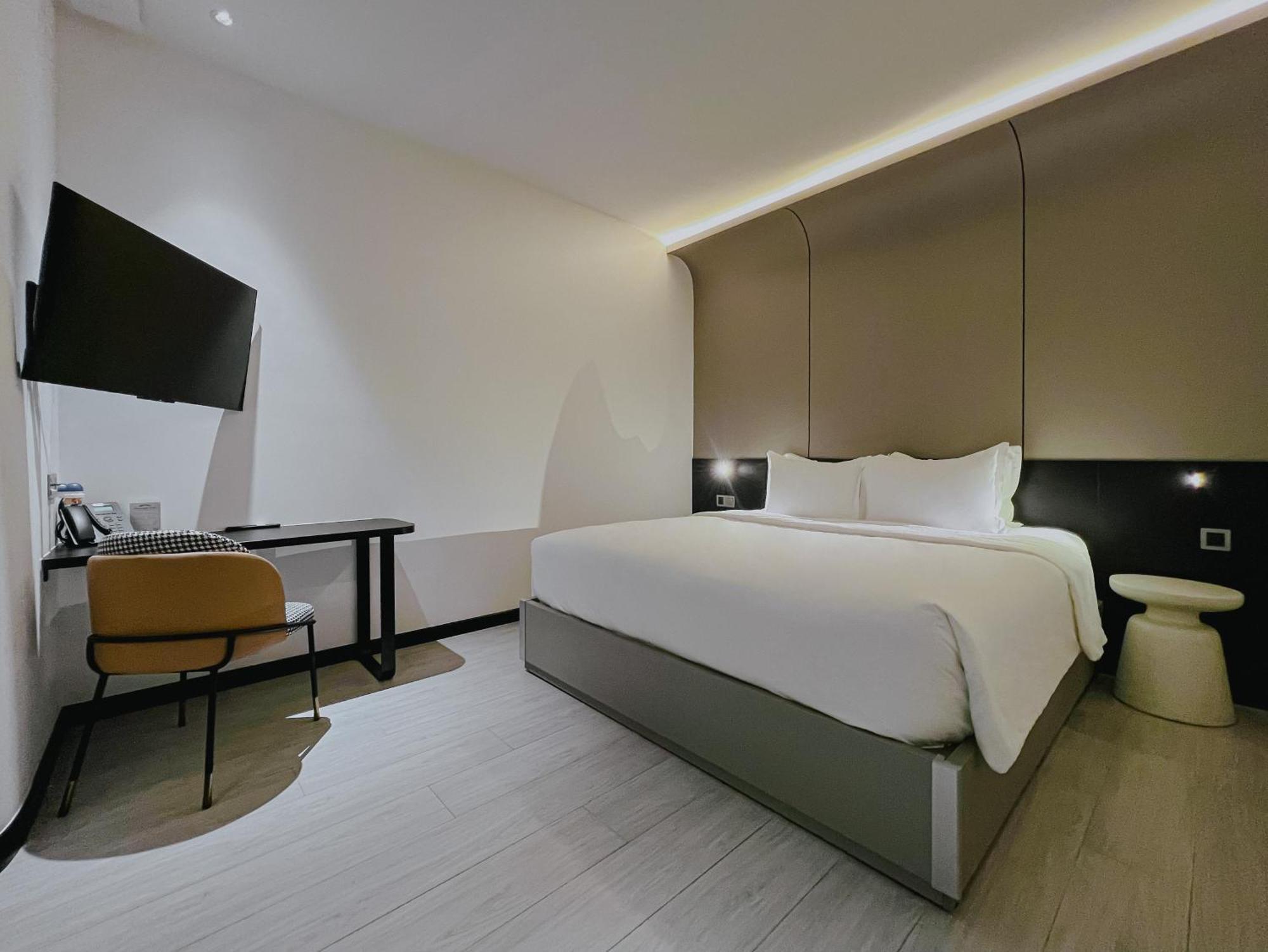 The Concept Hcmc- District 1 Hotel