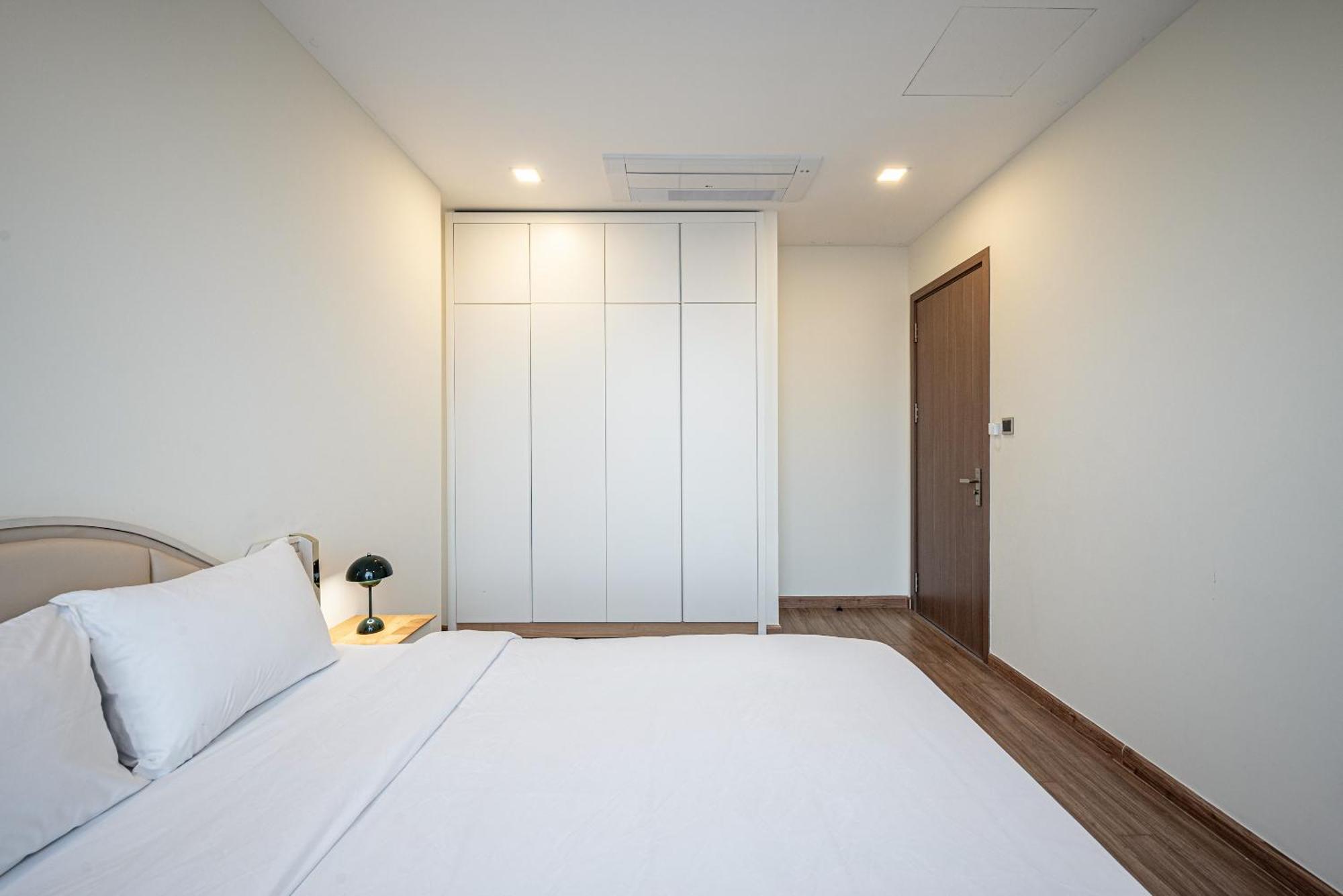 Sy's - Vinhomes Park - & View Apartment *