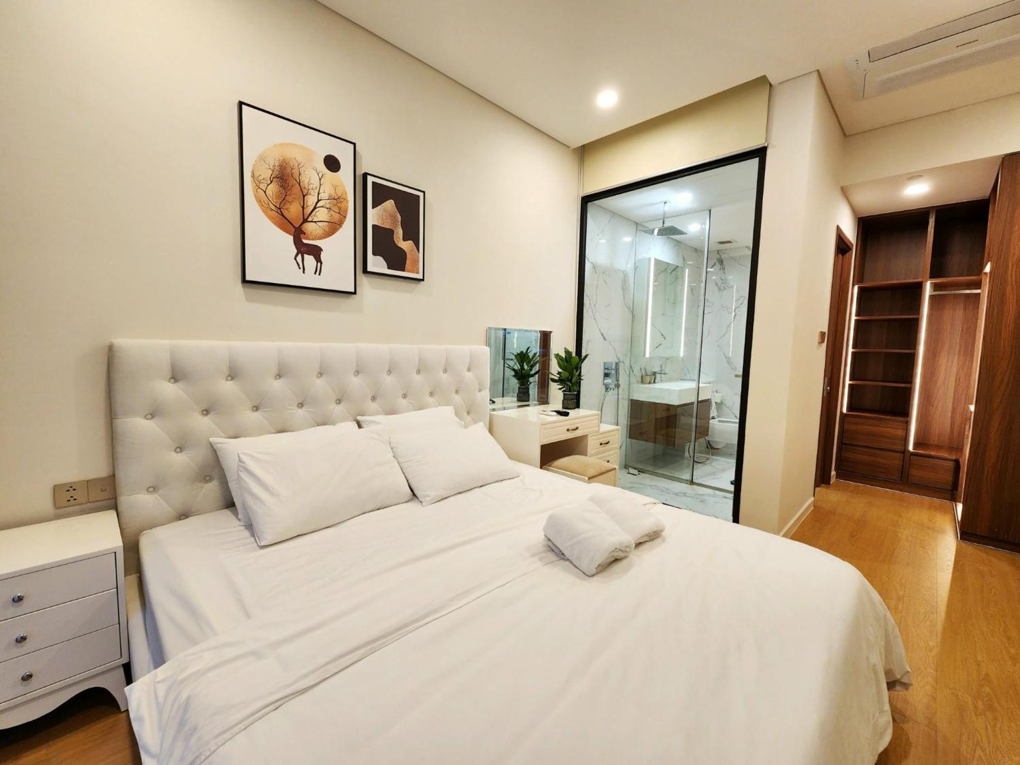 The Metropole *