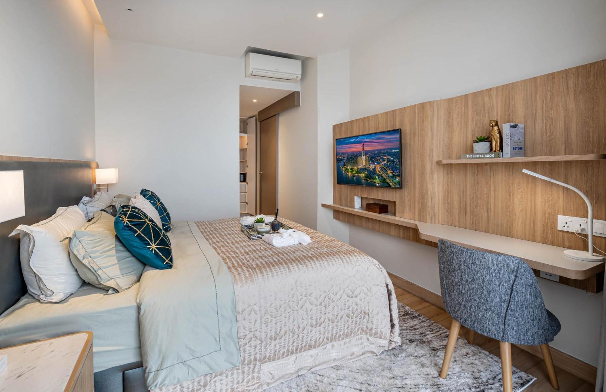 Luxury With Saigon River View - Zenity *