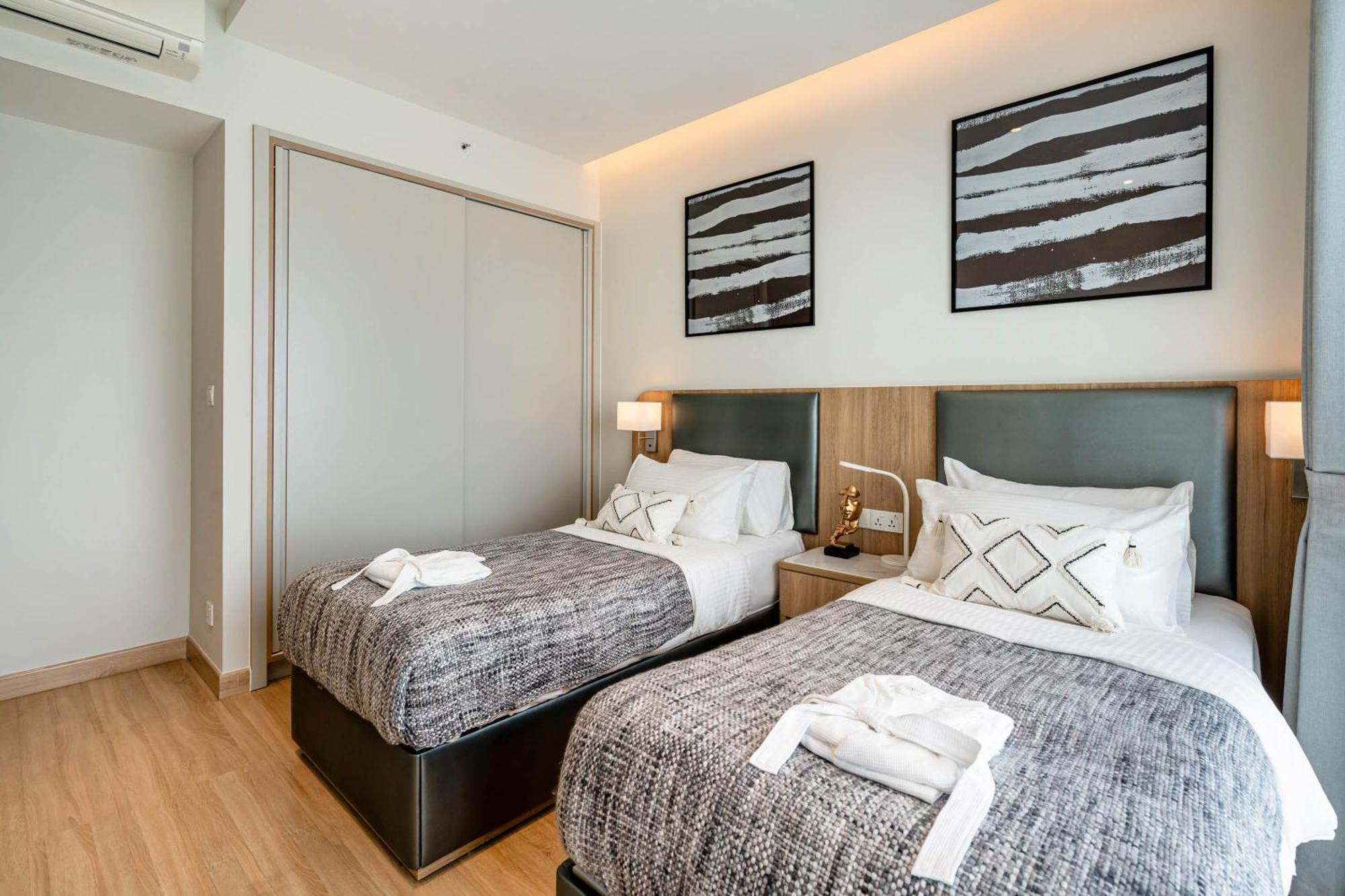 Luxury With Saigon River View - Zenity *