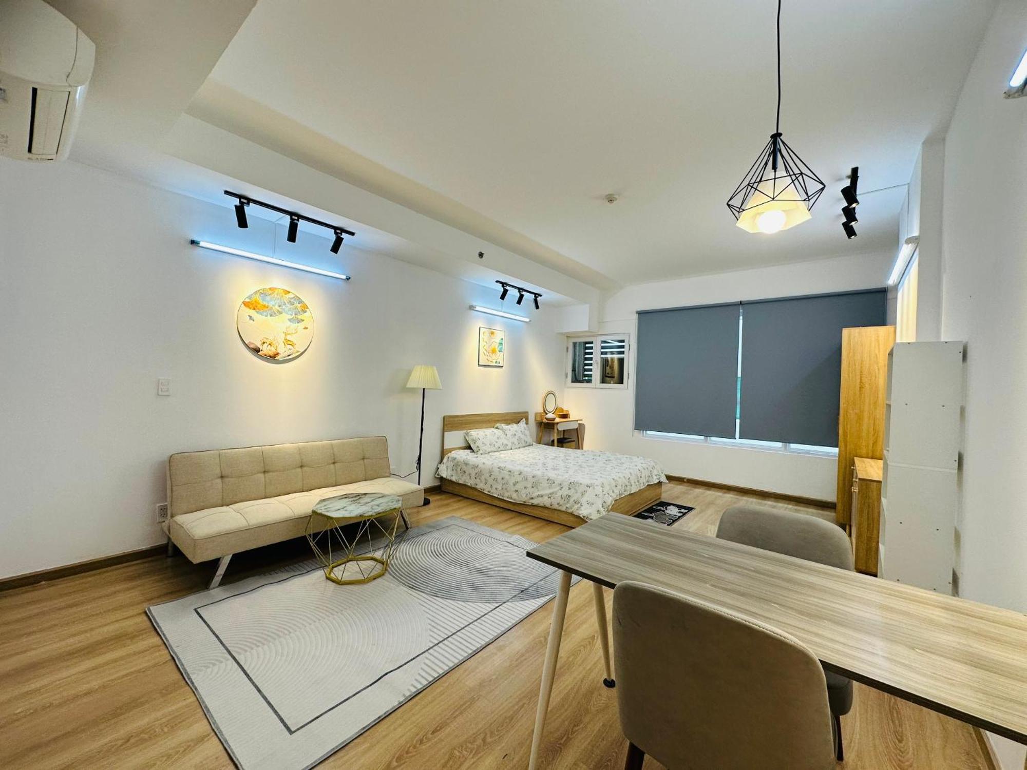 Charmington La Pointe - Luxury District 10 Ho Chi Minh City