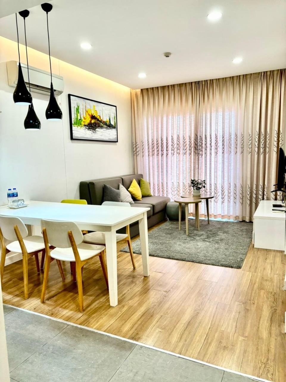 Serviced At Republic Plaza - Pool & View, Near T3 Airport Tan Son Nhat *