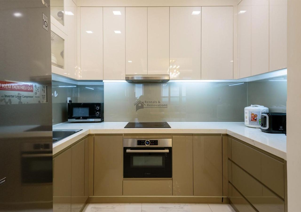 The Landmark Luxury Vinhomes - The Buildings Nearby Landmark 81