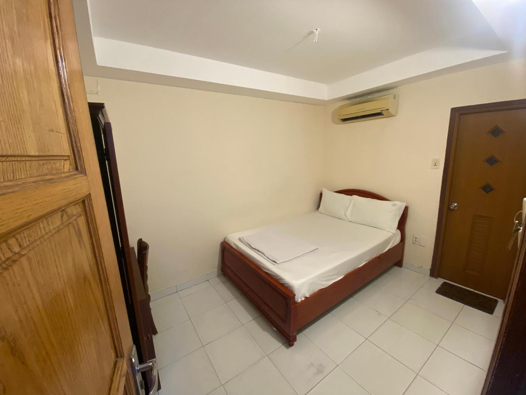 Khach San Li Va Hotel *