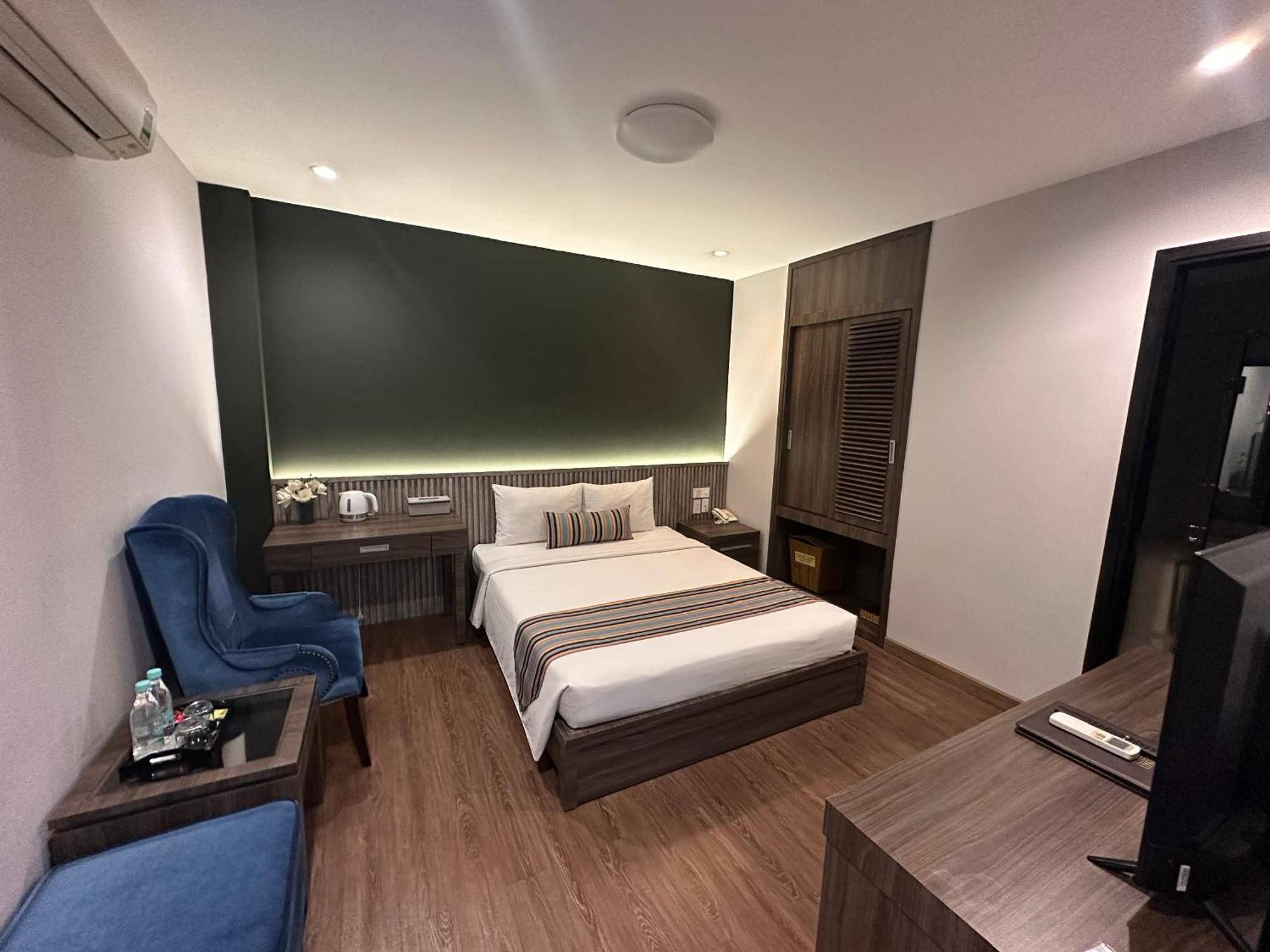 Khách sạn Iris Saigon TP. Hồ Chí Minh