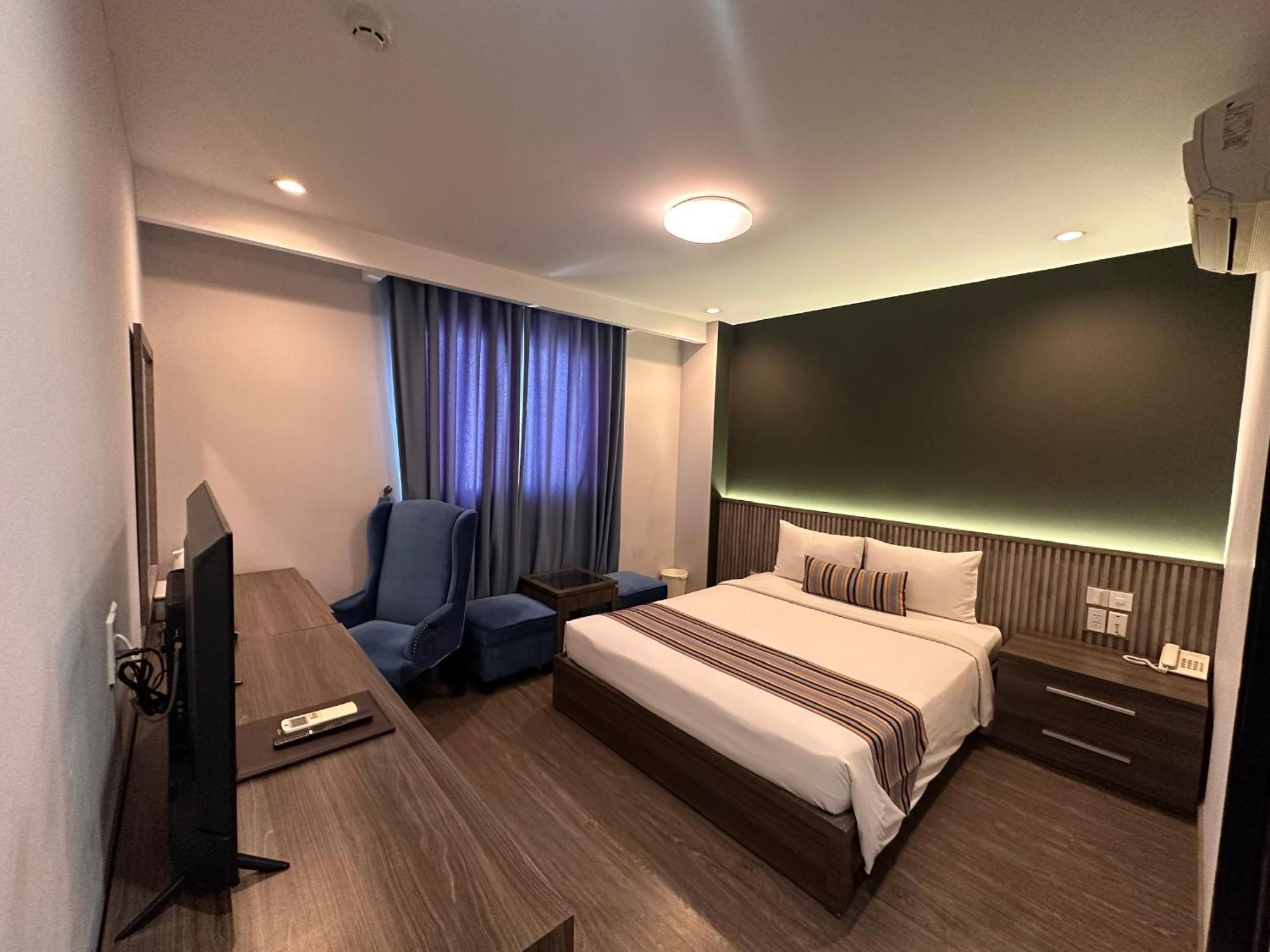 Iris Saigon 3*