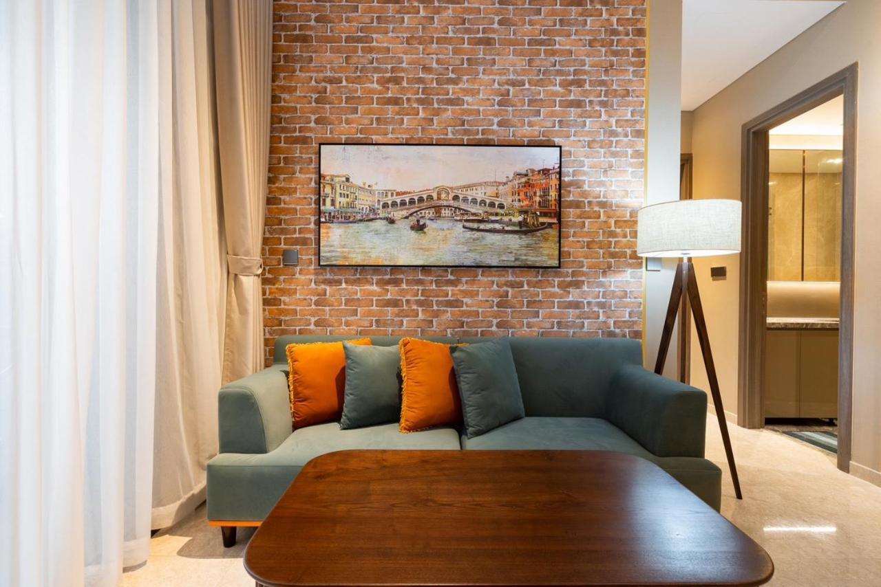 Luxury The Marq-free Infinity Pool, Gym & Bbq-d1 Bed & Breakfast Ho Chi Minh City