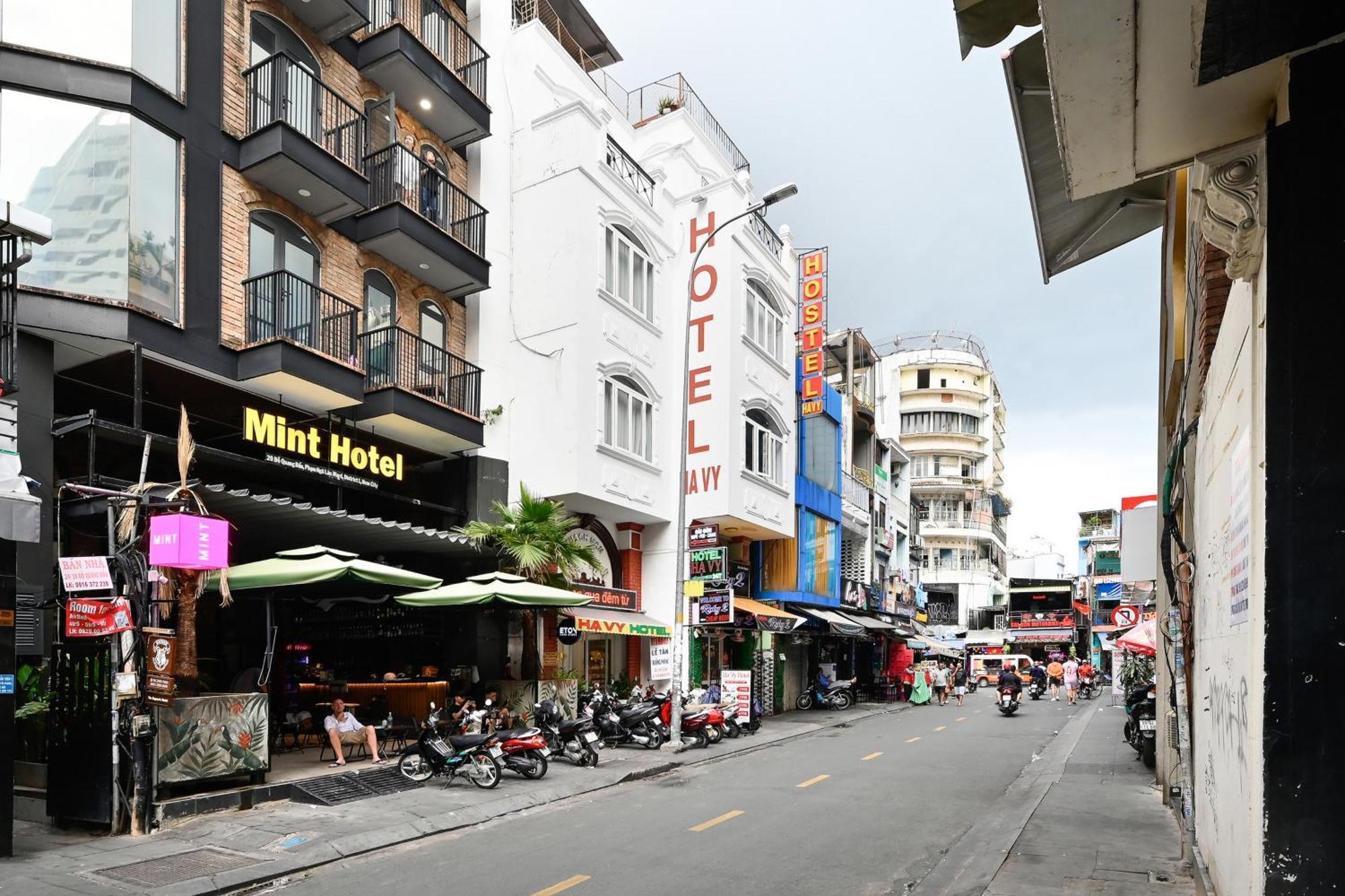 Ha Vy 3* Ho Chi Minh City