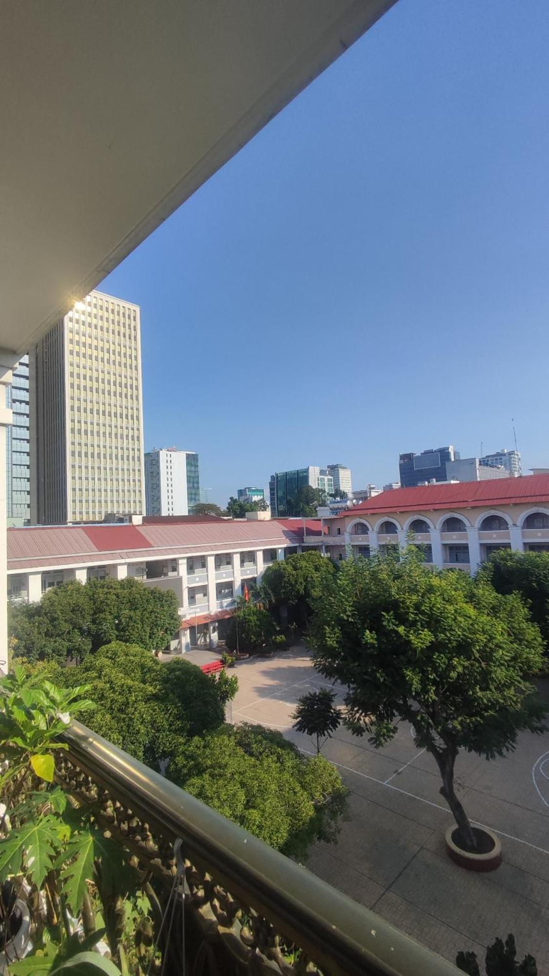 Nicevillage- With Private Bathroom In District 1 Apartment