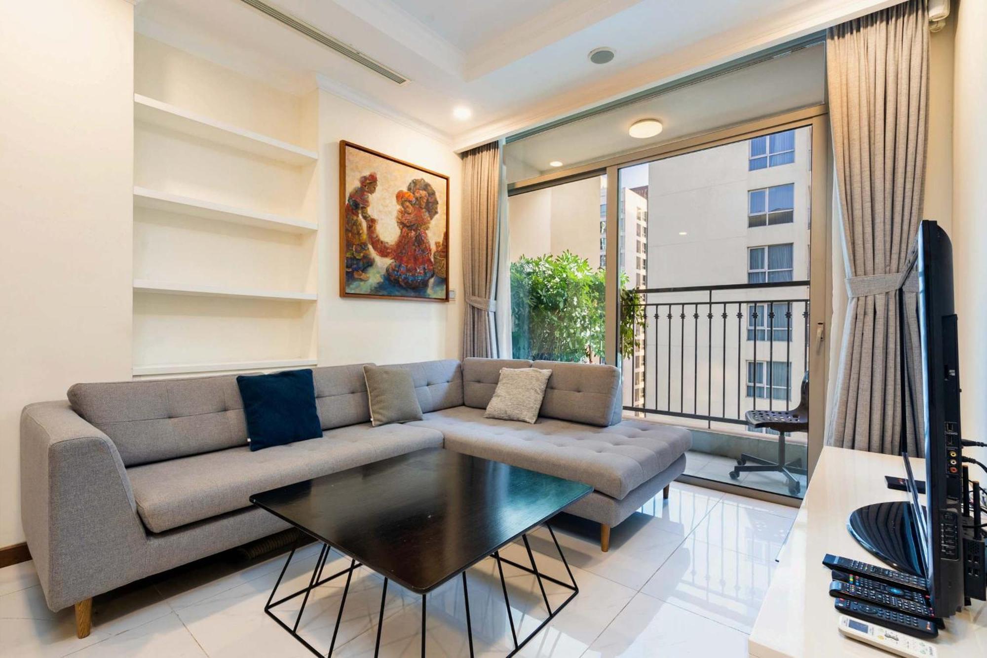 Saigon Vinhomes Luxury Landmark Apartment *
