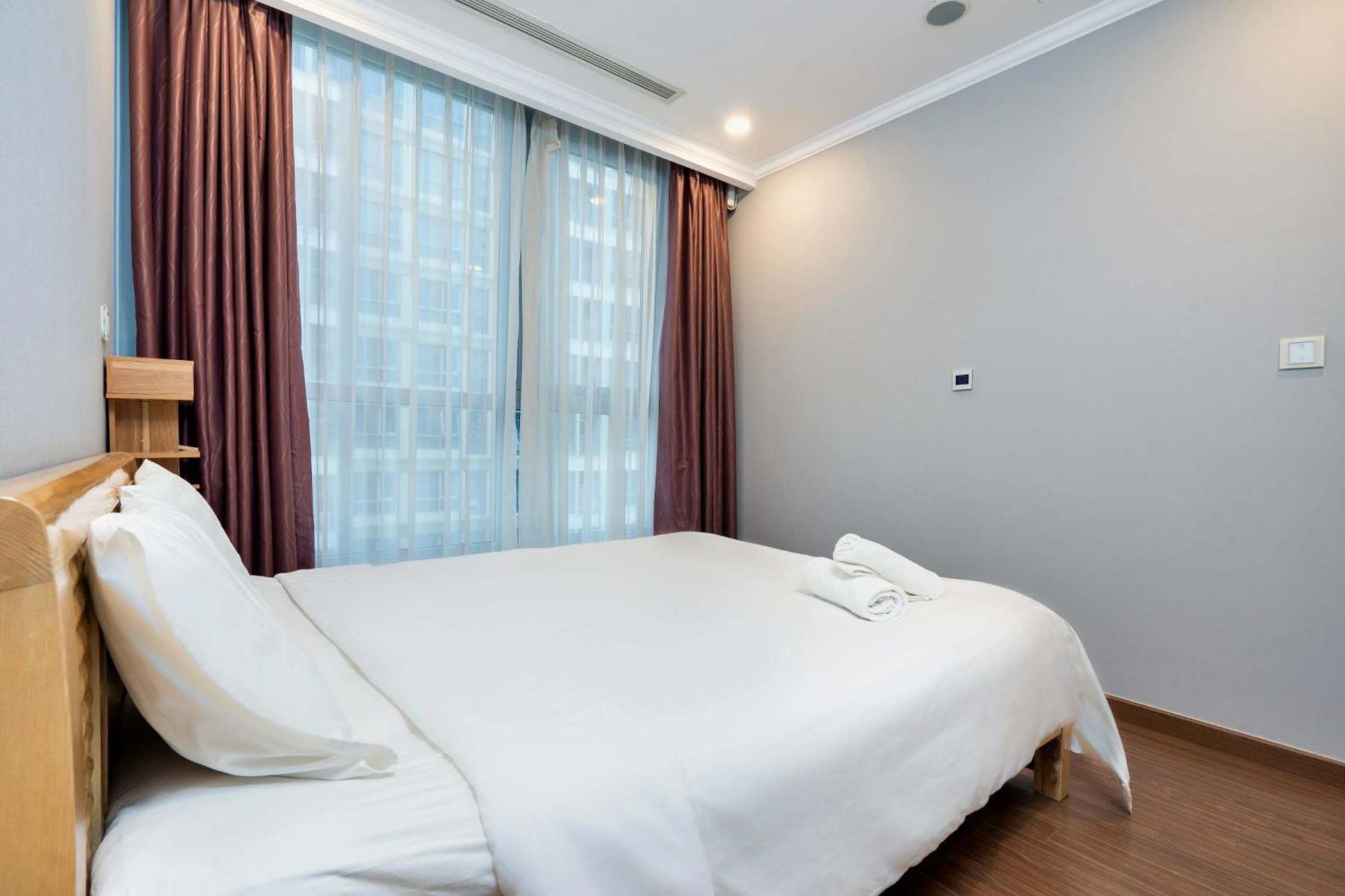 Saigon Vinhomes Luxury Landmark Apartment *