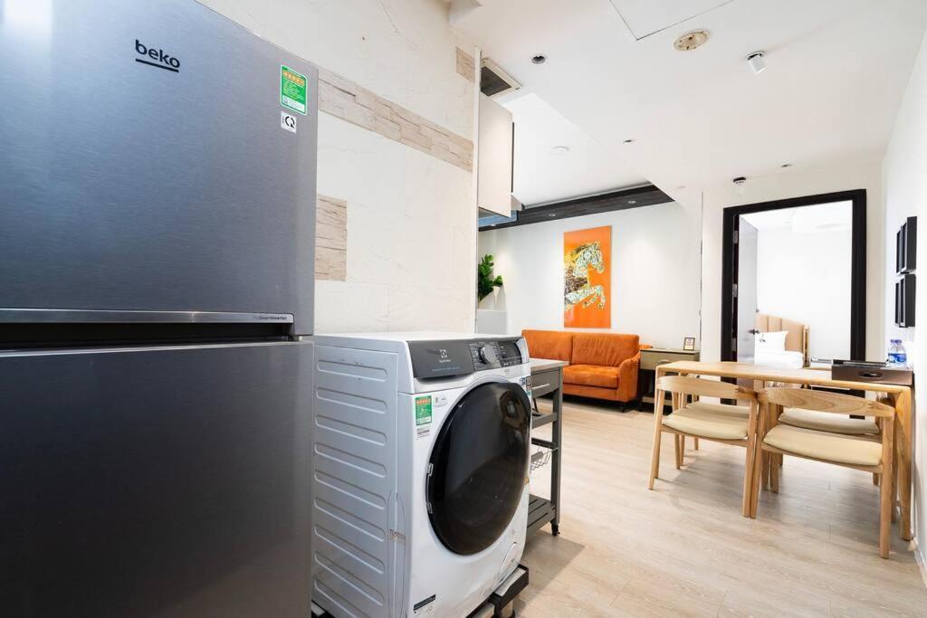 The Rixx Japantown Lancaster Bathtub Netflix Bar Apartment Ho Chi Minh City