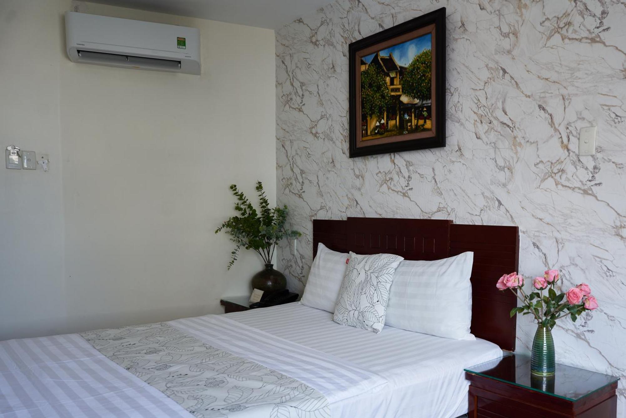 Khách sạn Trang An