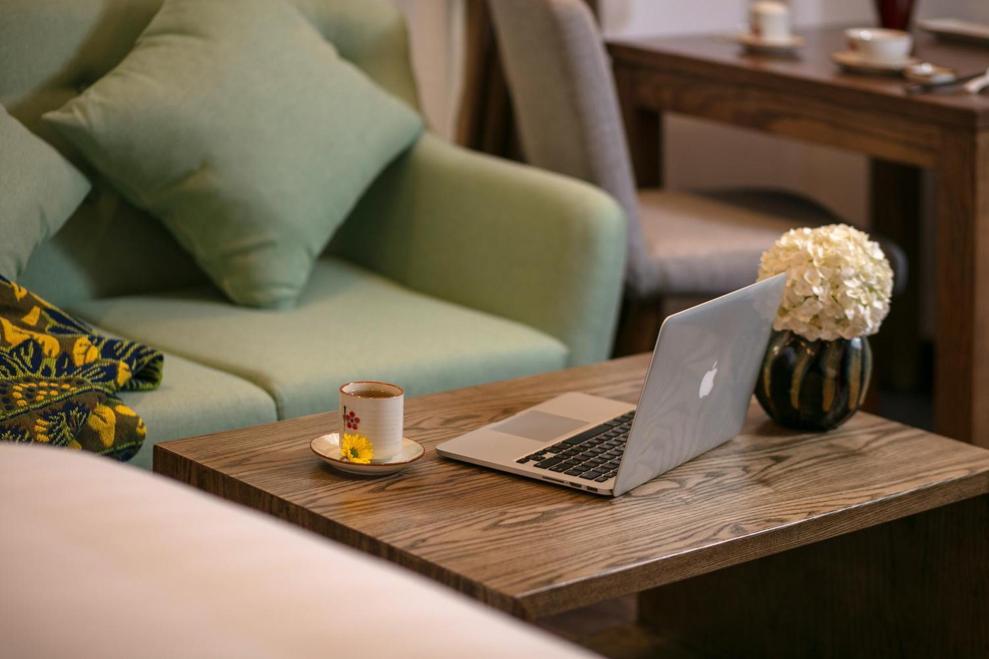 The Bloom Pham Viet Chanh - Modern Living Space In Saigon Hotel Ho Chi Minh City