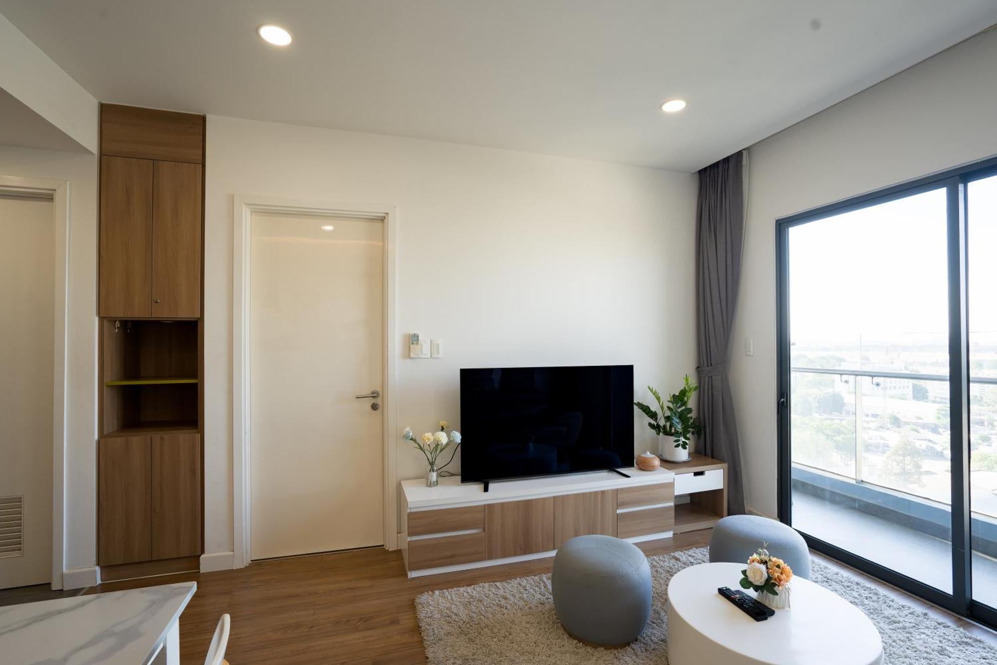 Airport Republic - Free Pool Gym And Kid Apartment