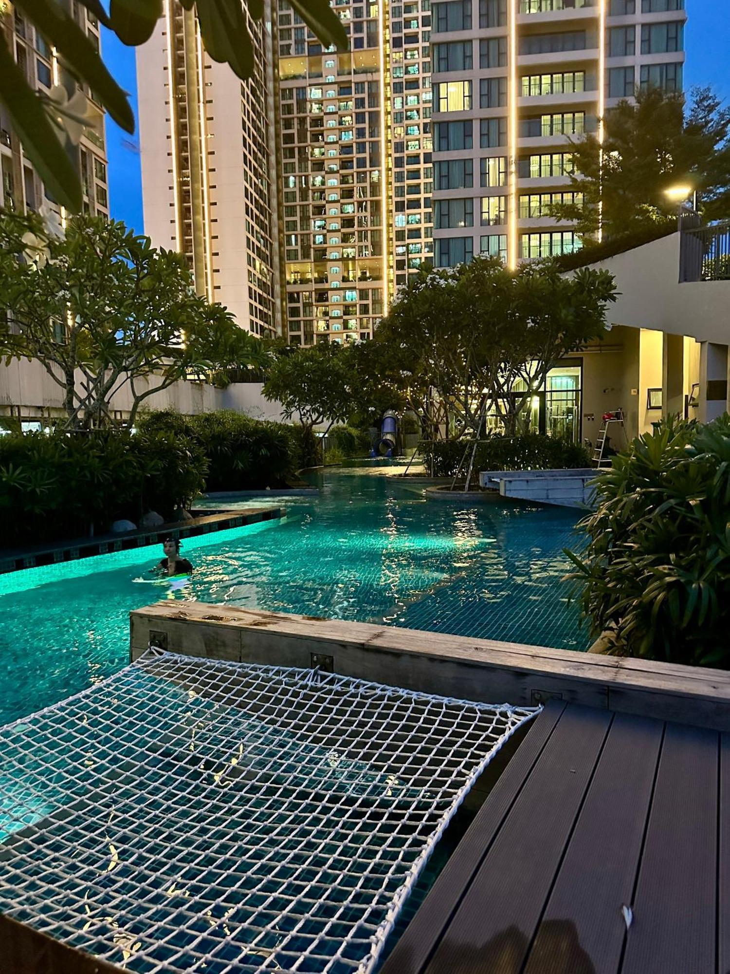 Feliz Luxurry Duplex Saigon Apartment *