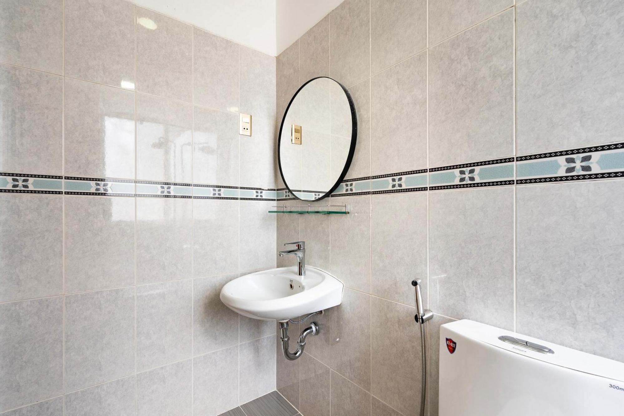 Tago Central Hotel 3*
