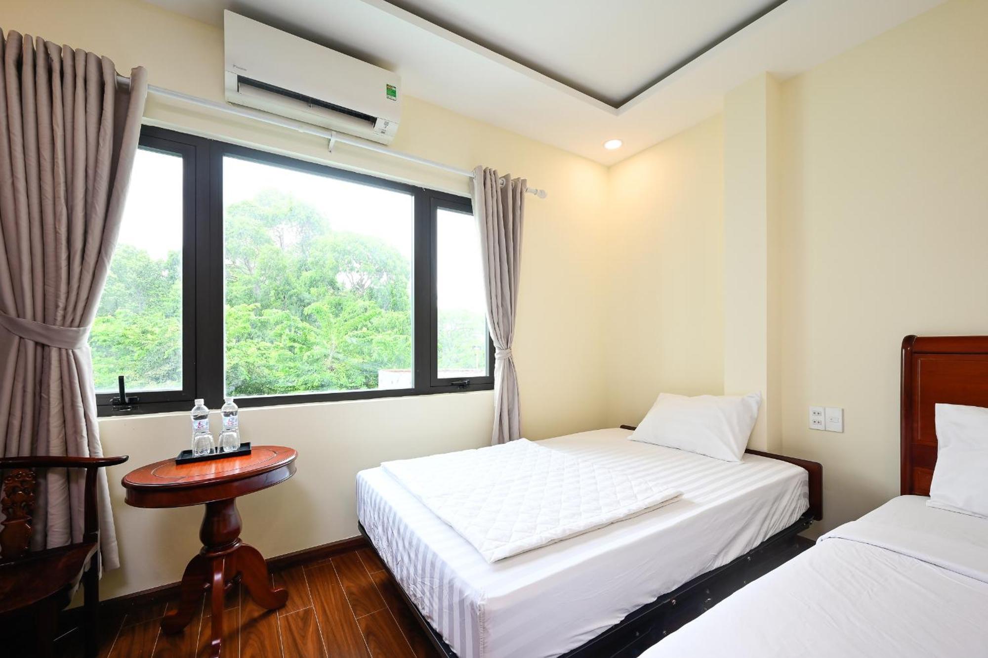 Hotel Red Sun Airport Saigon