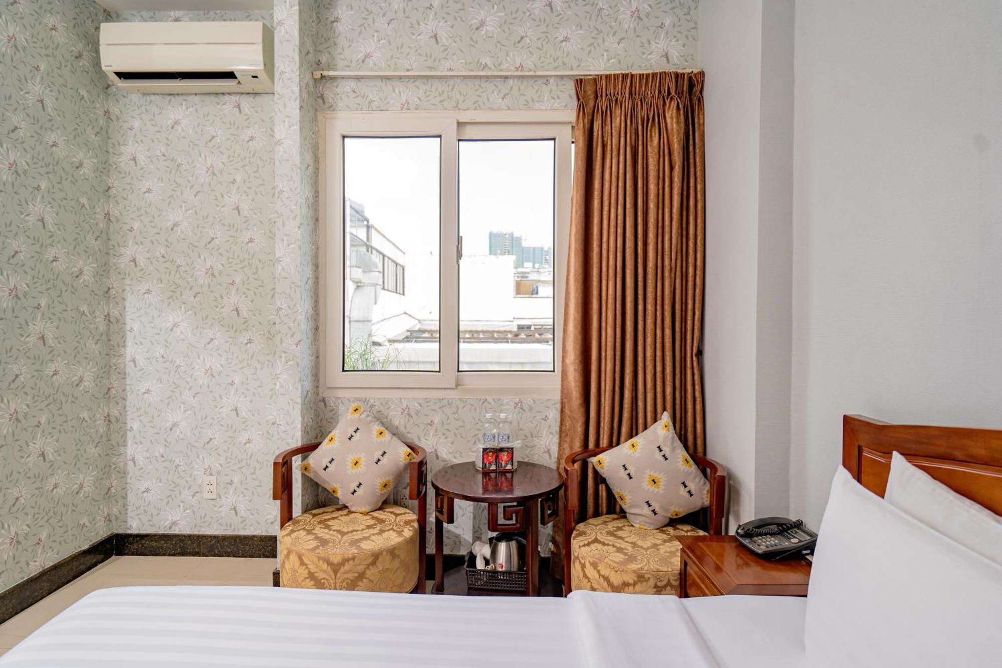 Ben Thanh Retreats Ho Chi Minh City