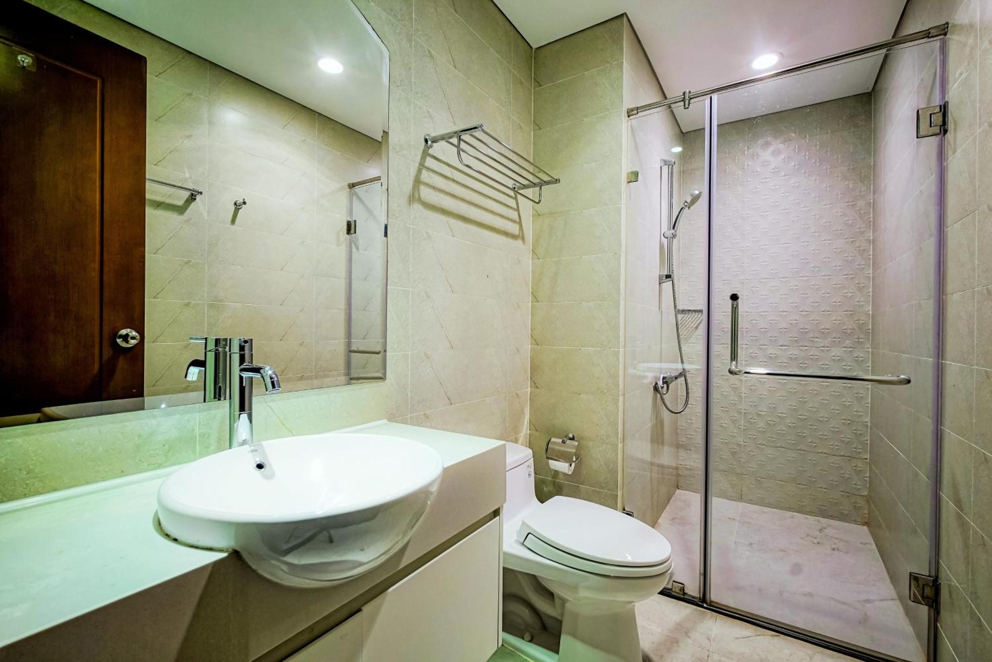 Mott Haven - Vinhomes Park, Landmark 81 Area & Ice Rink Apartment *