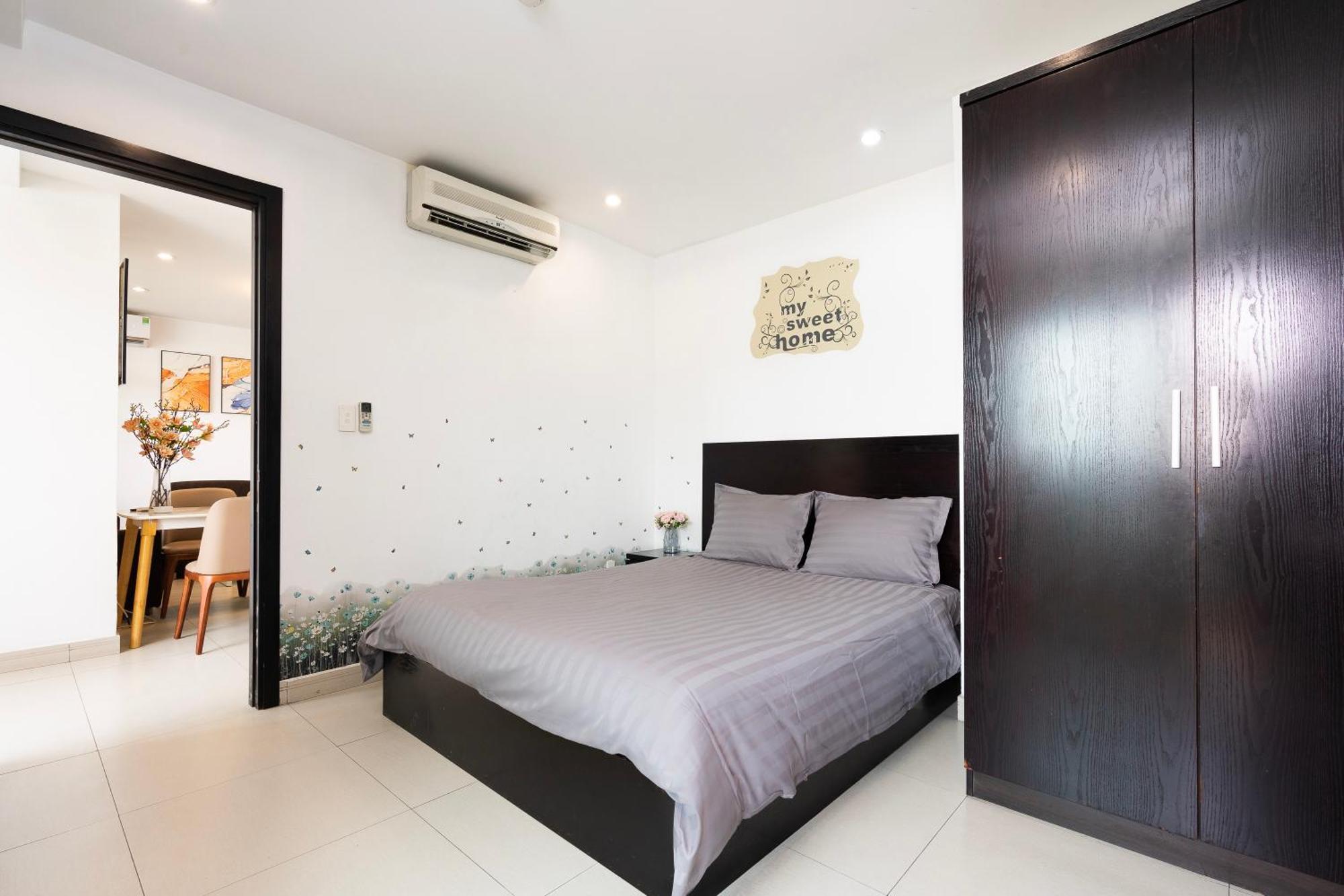 Big Next To Bui Vien , Ben Thanh Market Apartment Ho Chi Minh City