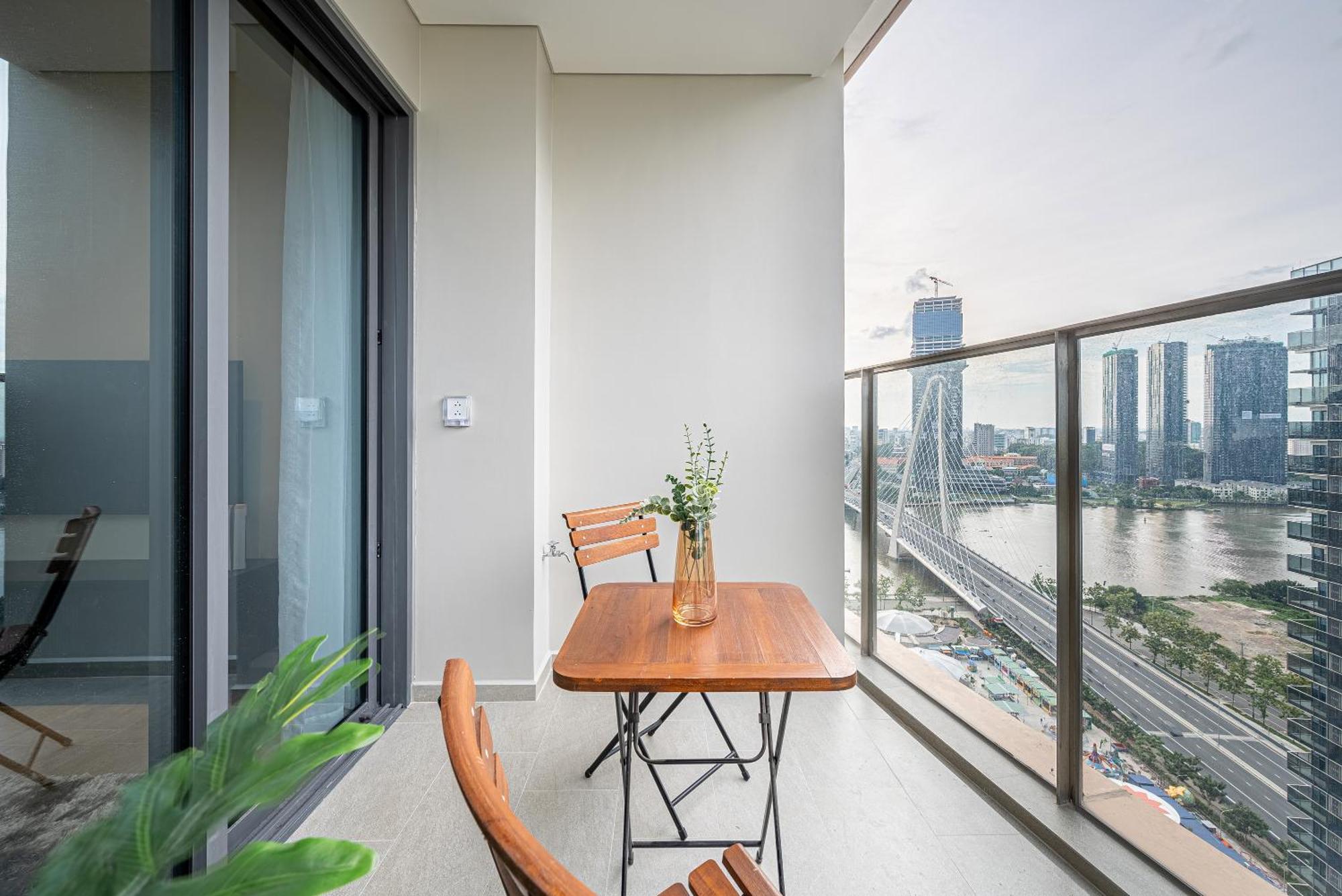 Opera Saigon Apartment *