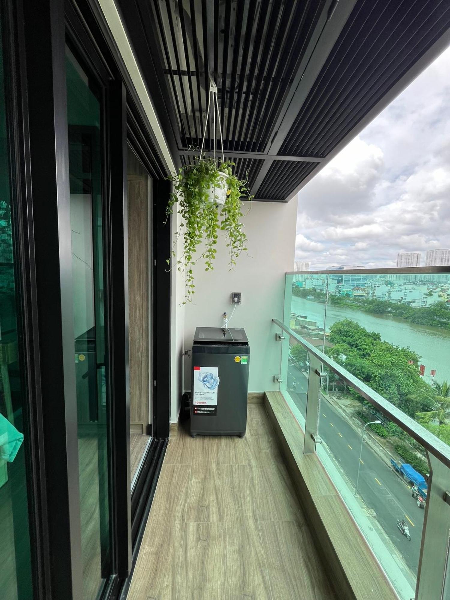 Tropical House - New At Delasol Căn hộ