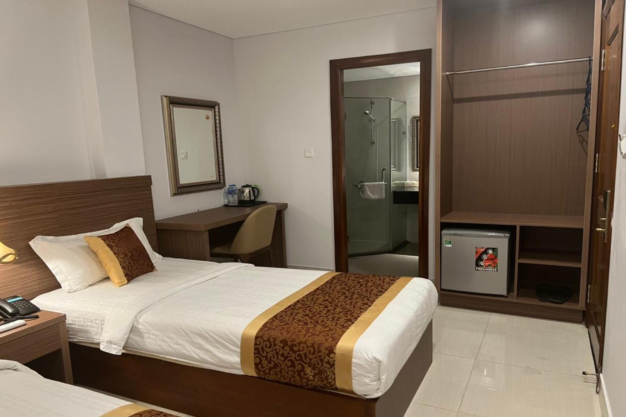 Galaxy Airport Hotel