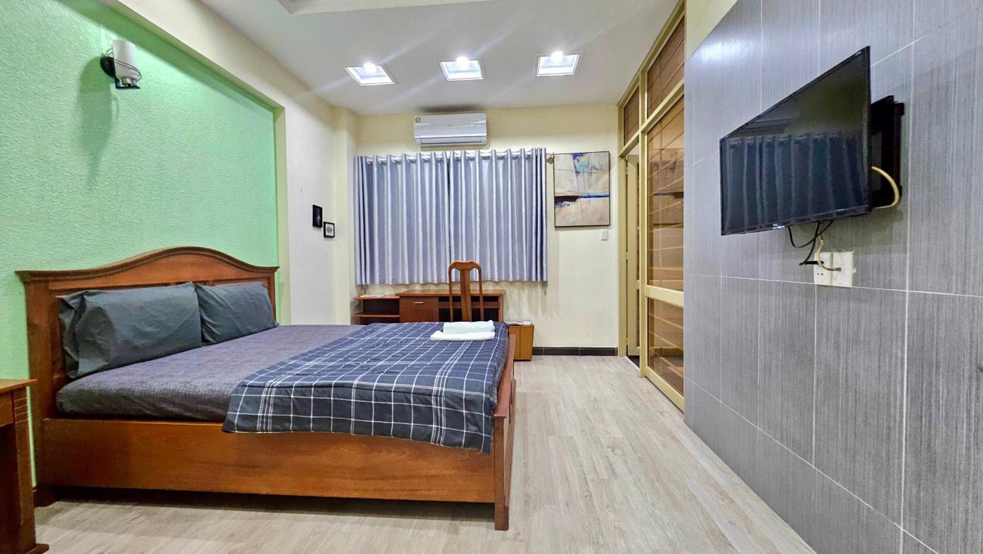Hotel Sen Vivian Ho Chi Minh City
