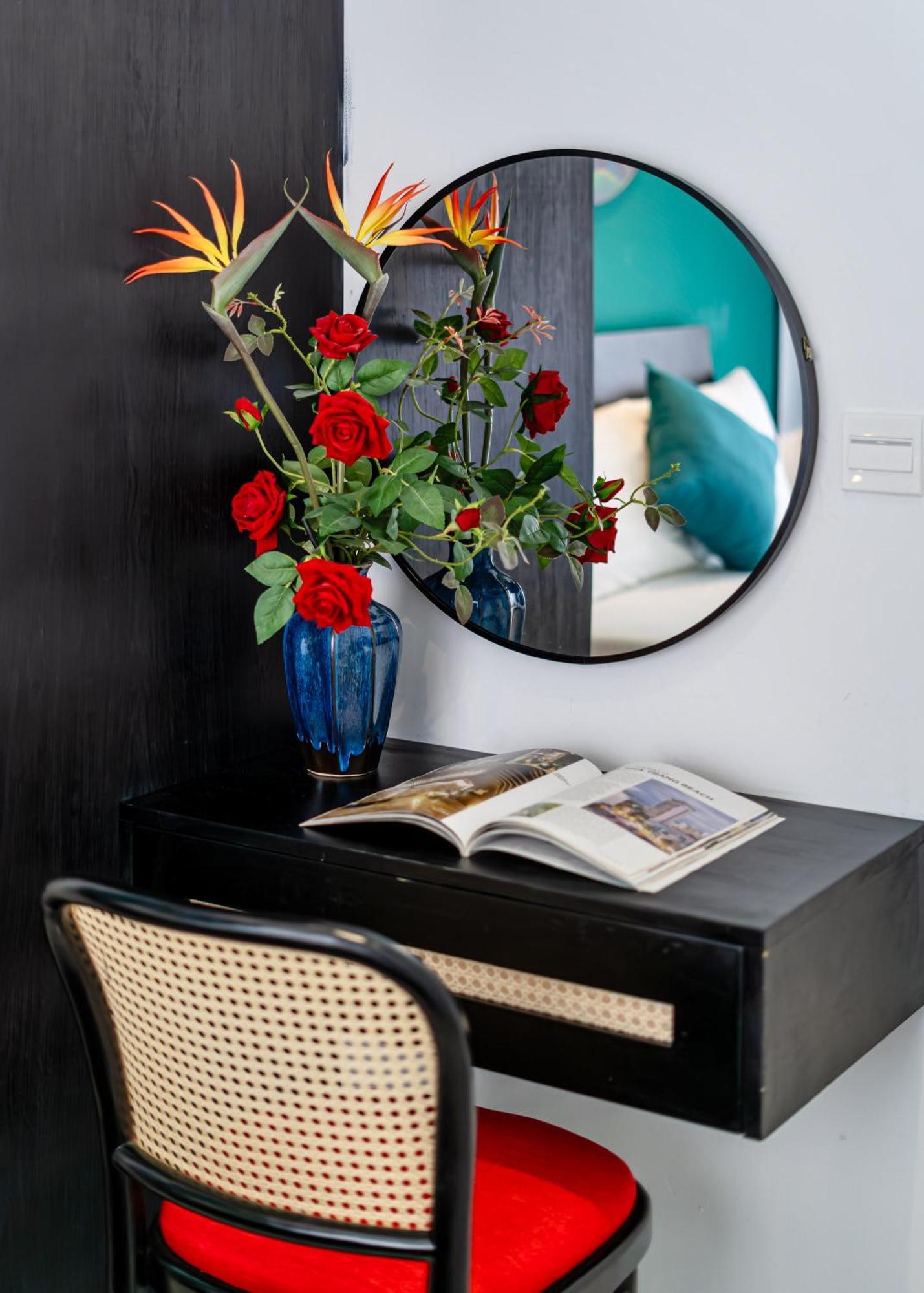 Otis Soho Saigon Balcony 4*