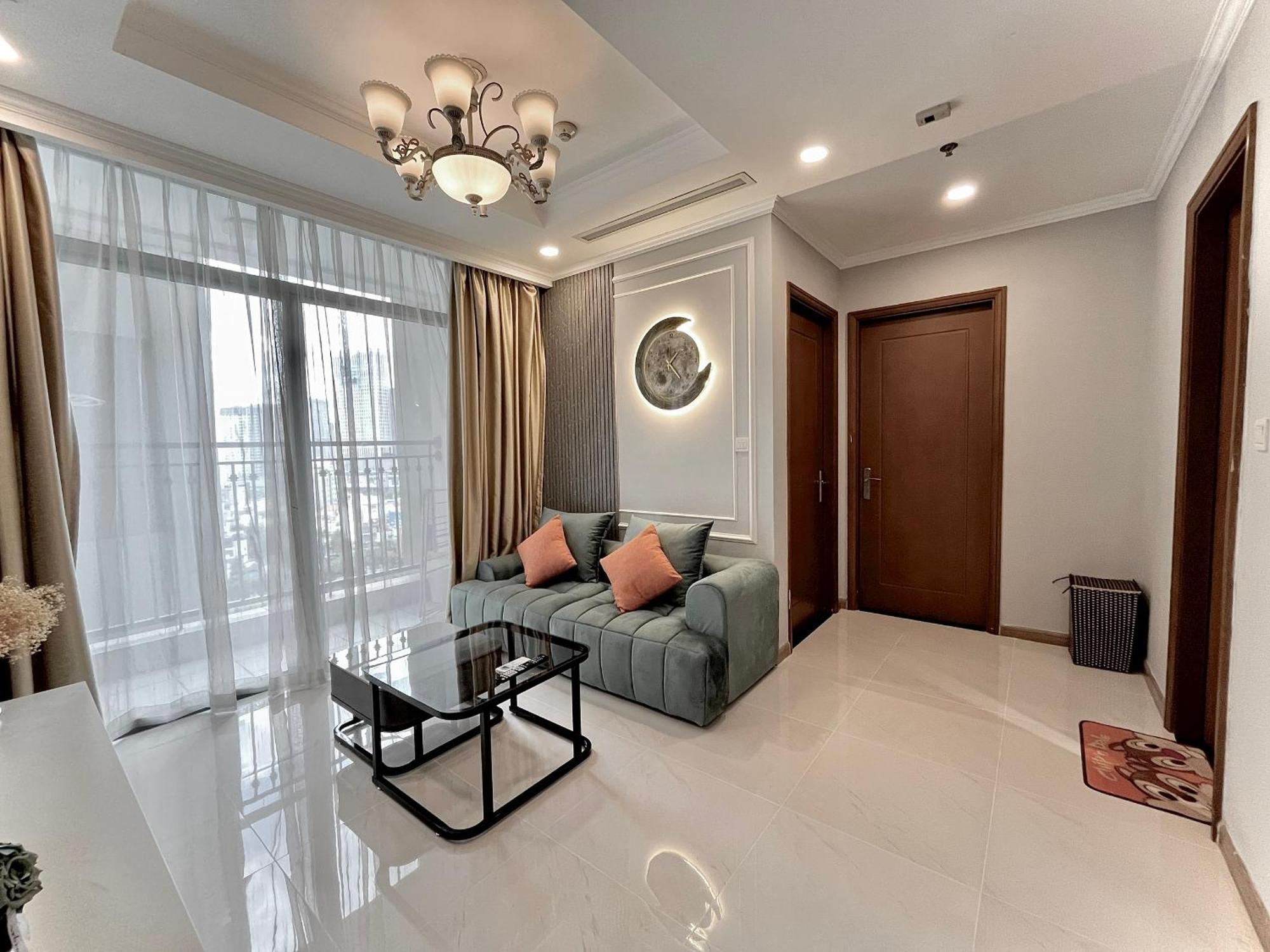 Landmark Luxury - Luna Ho Chi Minh City