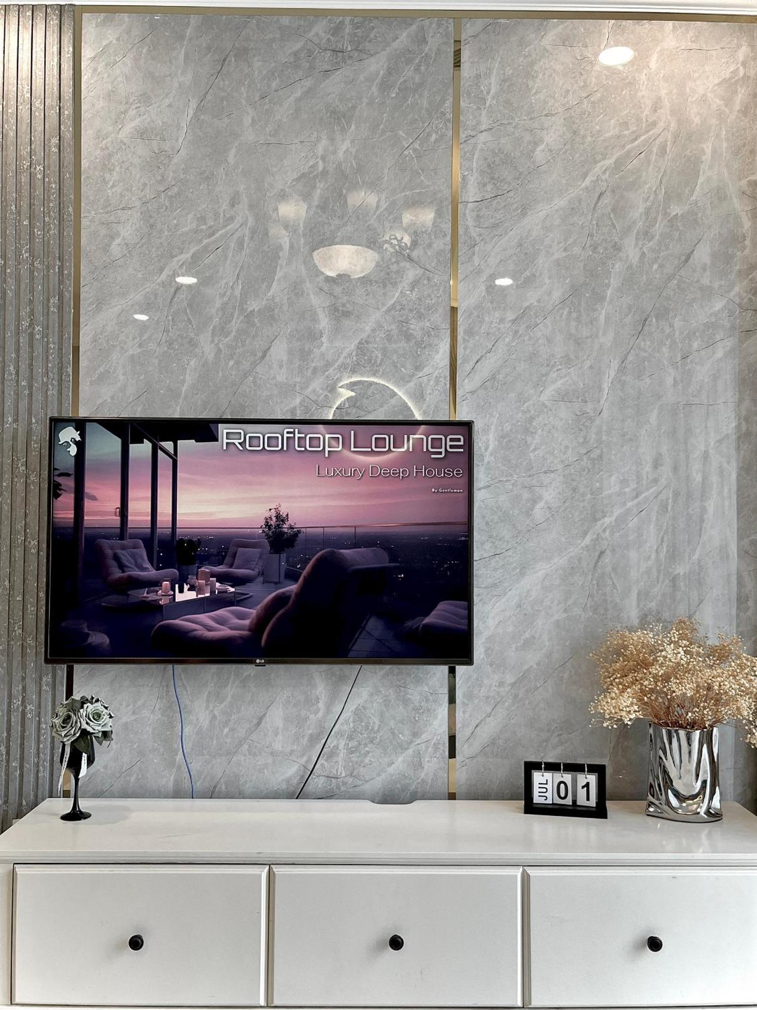 Apartment Landmark Luxury - Luna Ho Chi Minh City