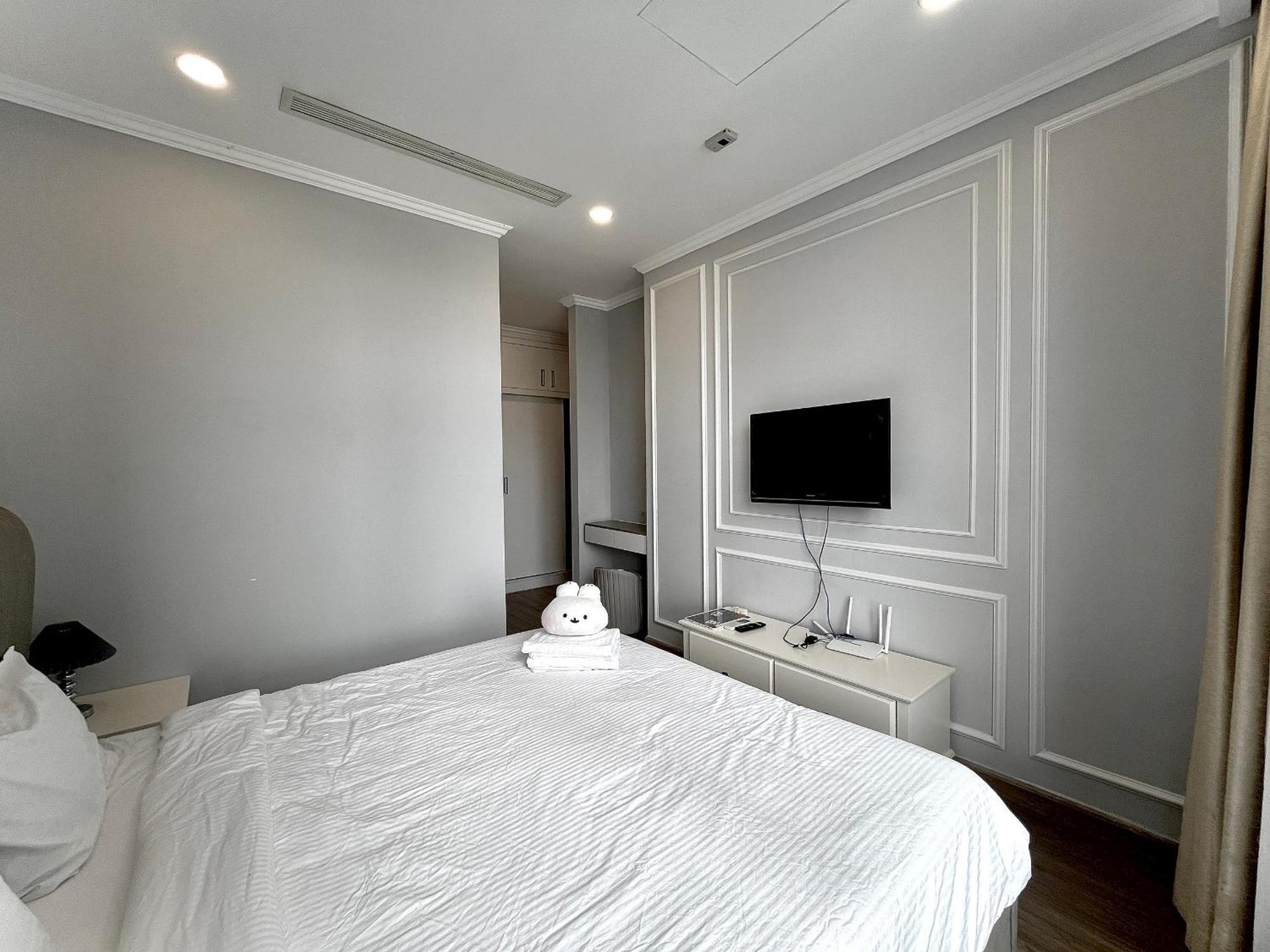 Landmark Luxury - Luna * Ho Chi Minh City