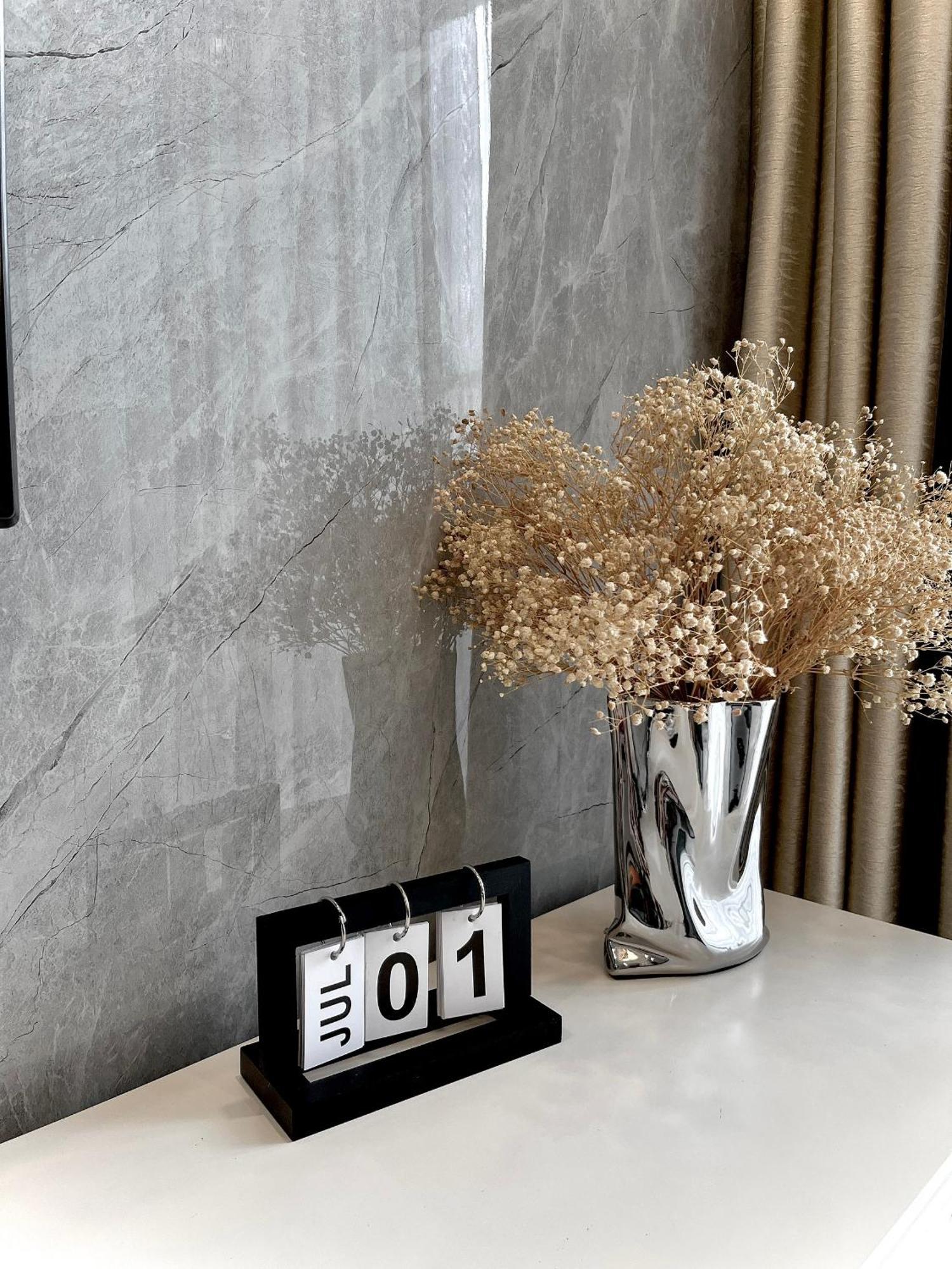 Landmark Luxury - Luna Apartment