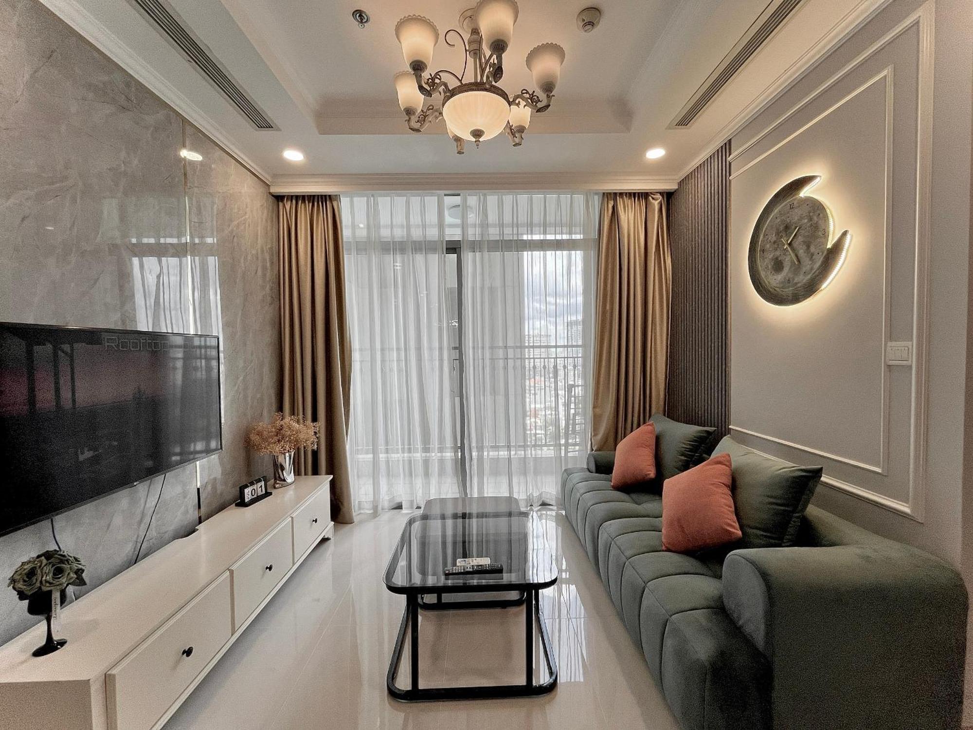 Apartment Landmark Luxury - Luna Ho Chi Minh City