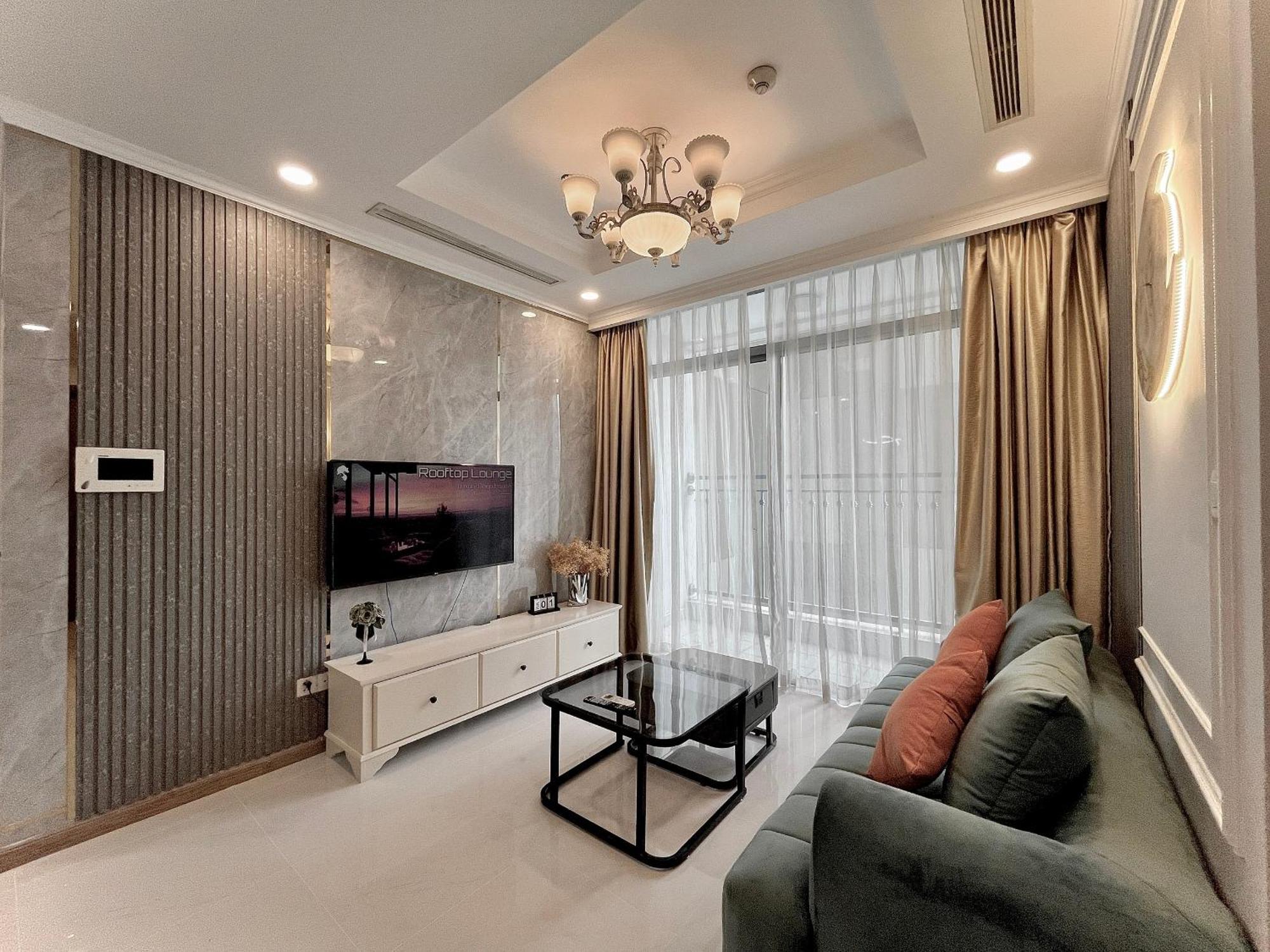 Landmark Luxury - Luna Ho Chi Minh City