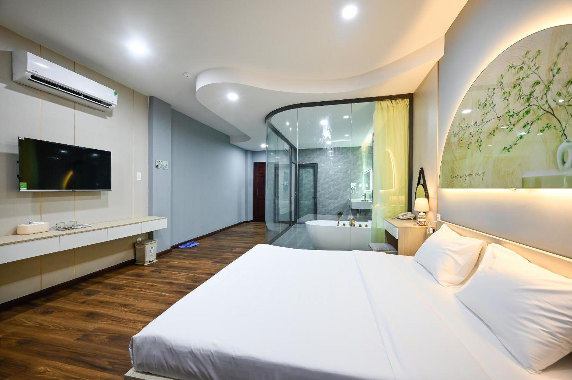 Sunrise Airport Hotel 3*