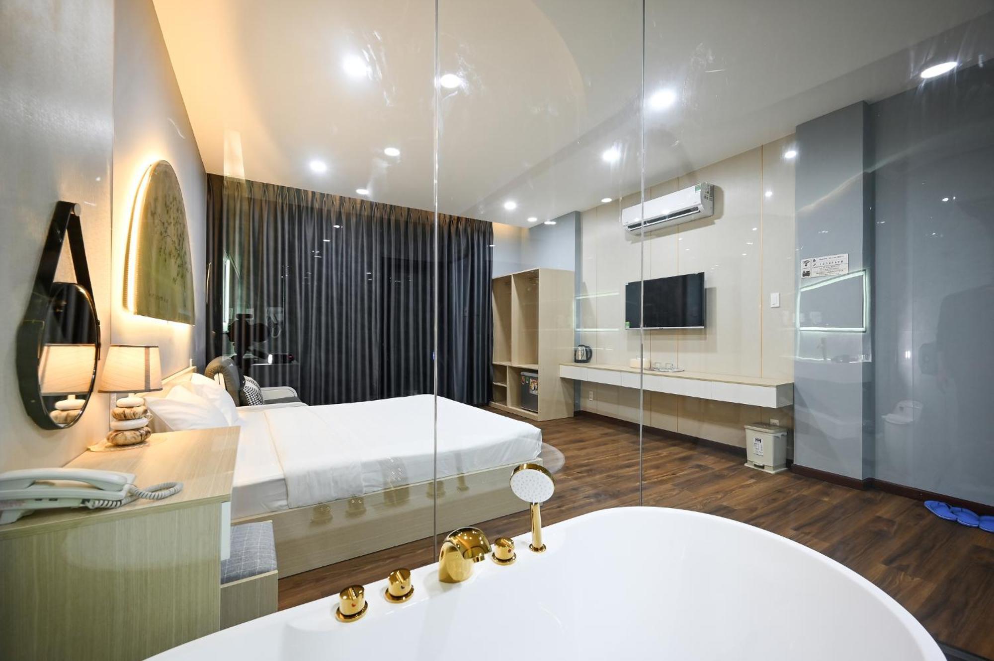 Sunrise Airport Hotel 3*