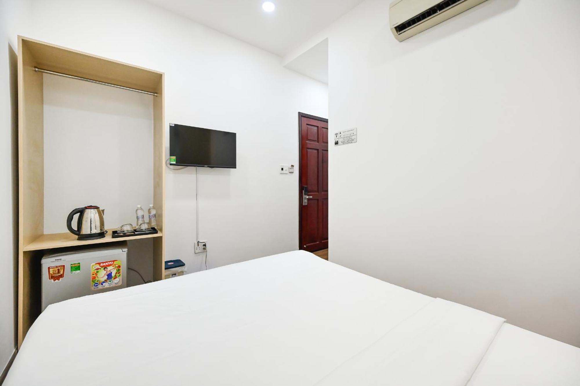 Sunrise Airport Hotel 3*